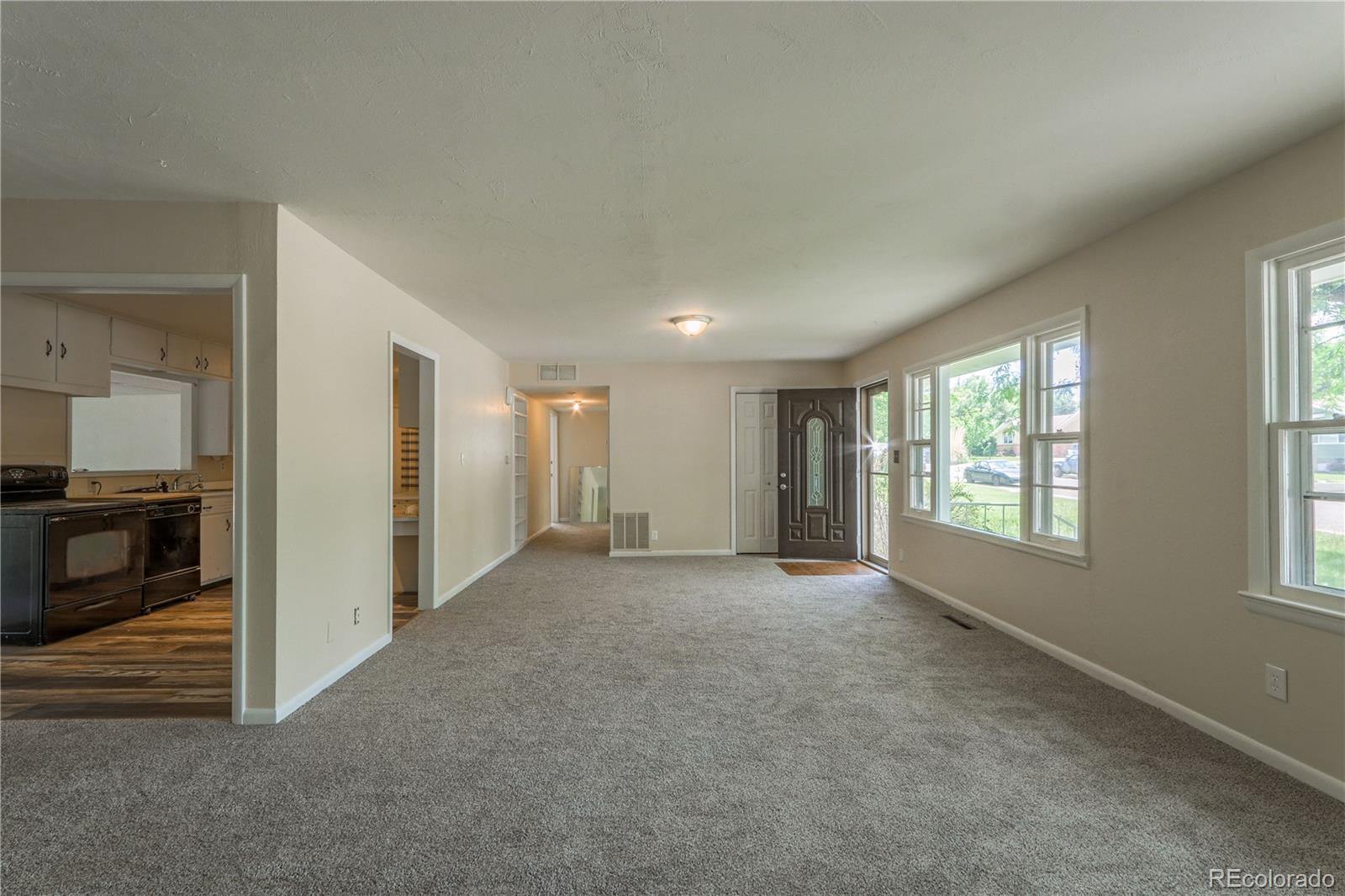 2107 Raton Ave, La Junta, CO 81050