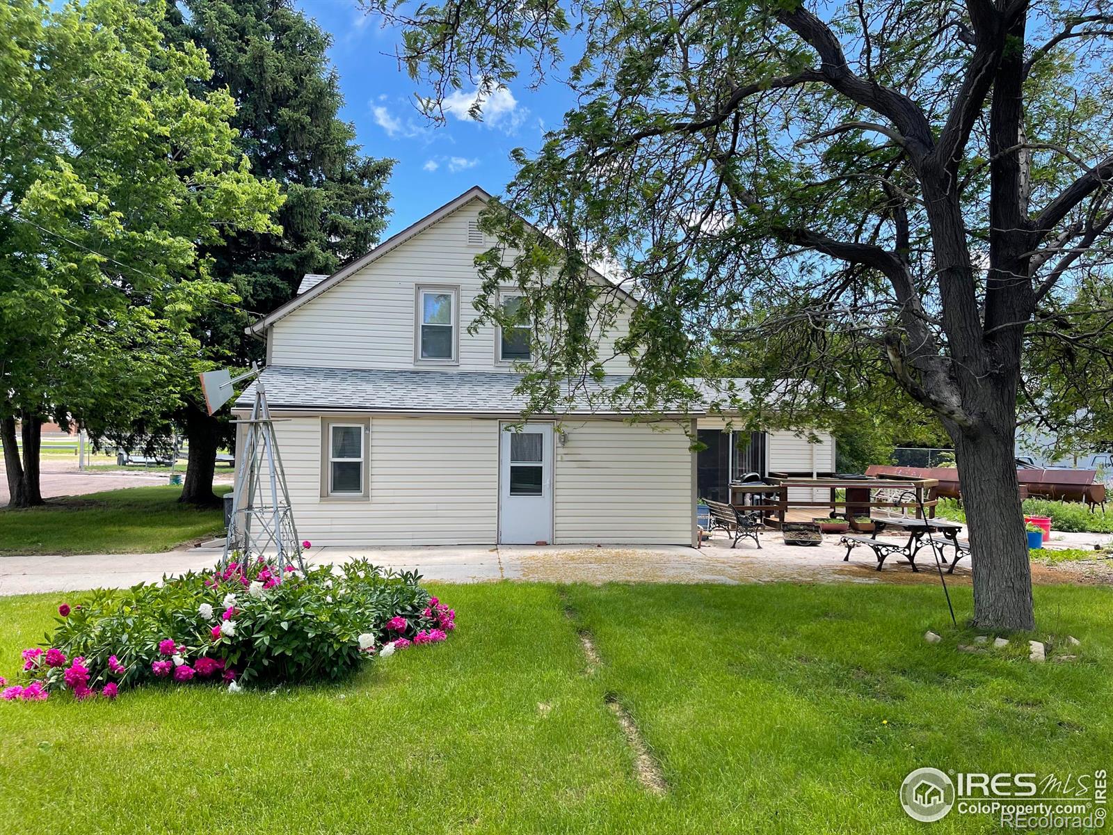 310 Arkansas Ave, Stratton, CO 80836