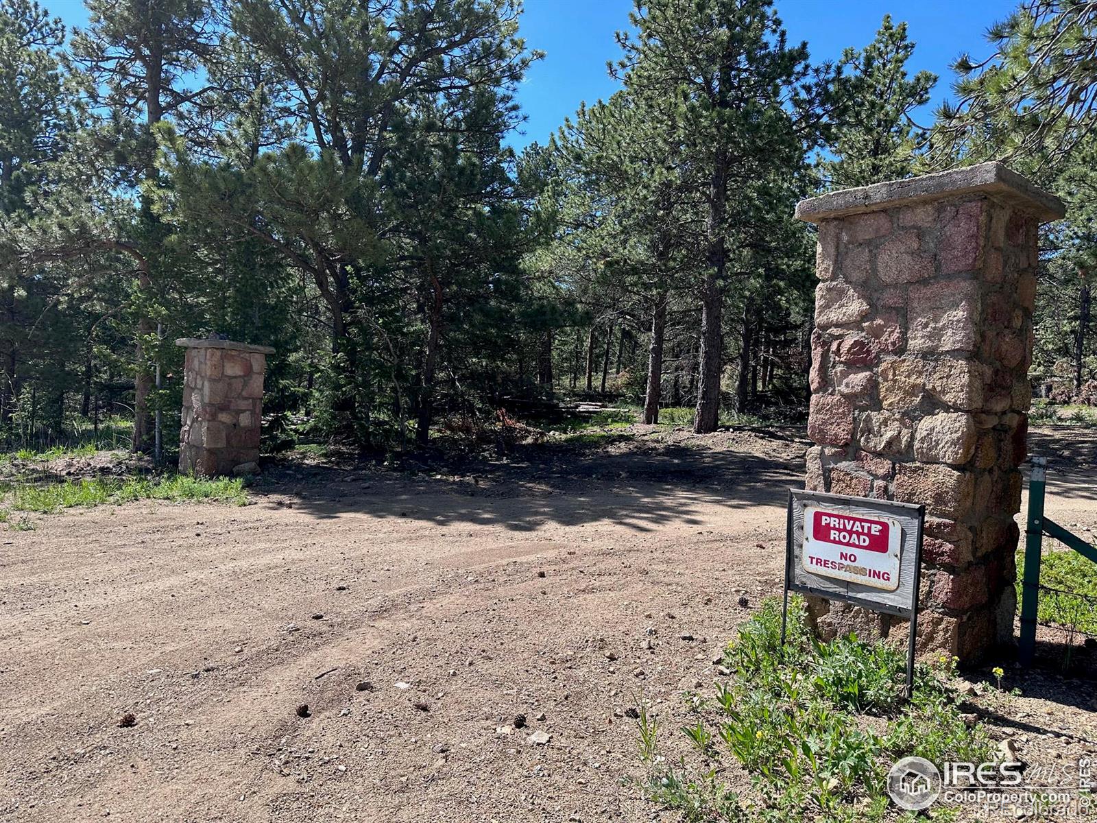 16 Kittle Ct, Lyons, CO 80540