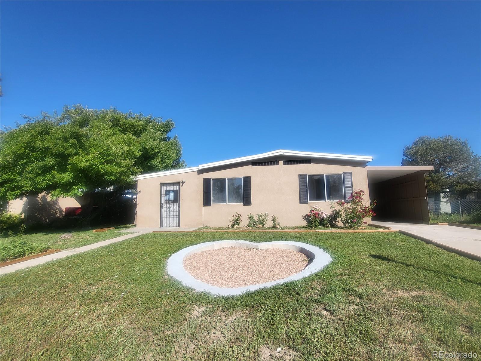 2813 Applewood Dr, Colorado City, CO 81019