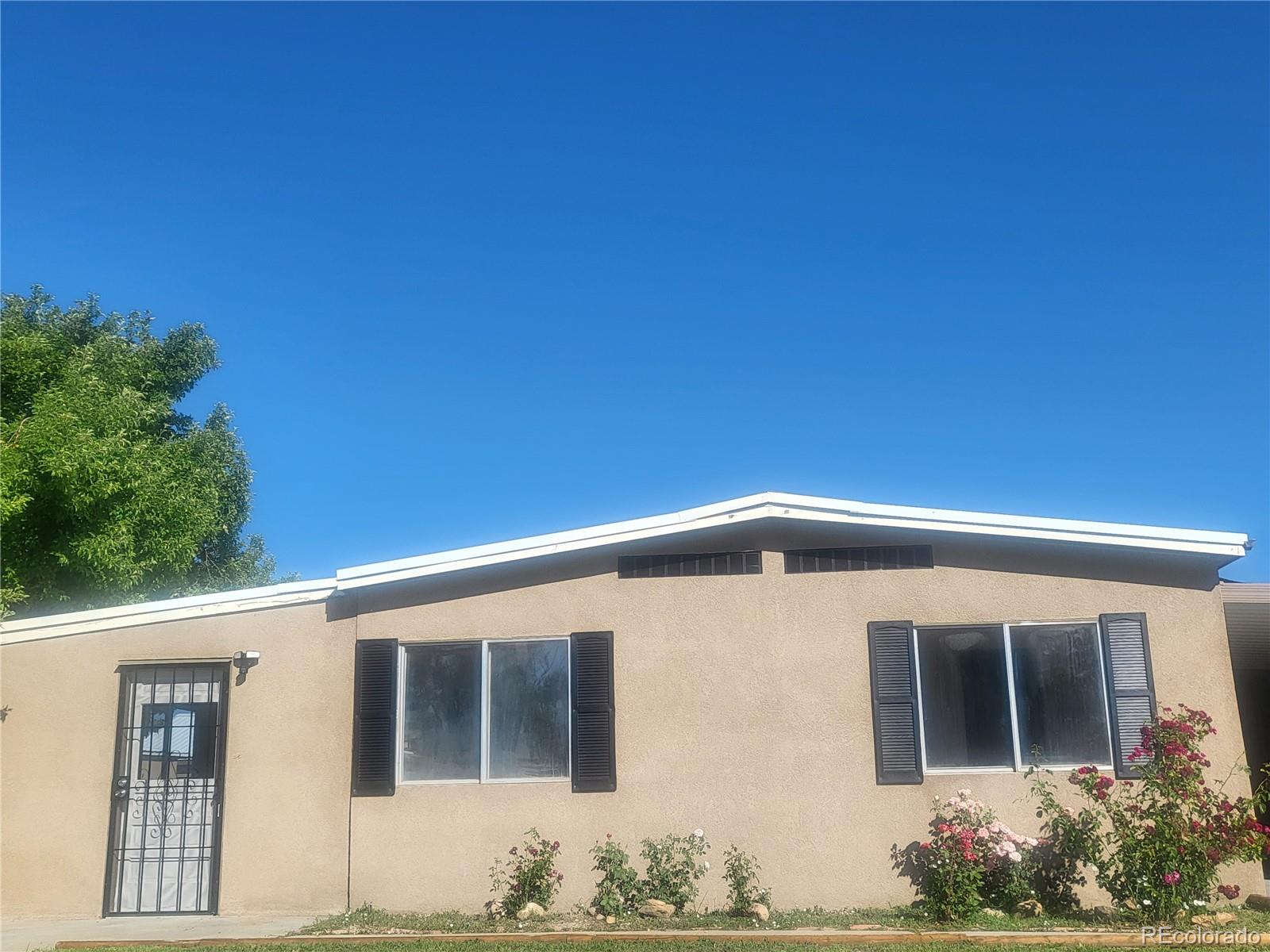 2813 Applewood Dr, Colorado City, CO 81019