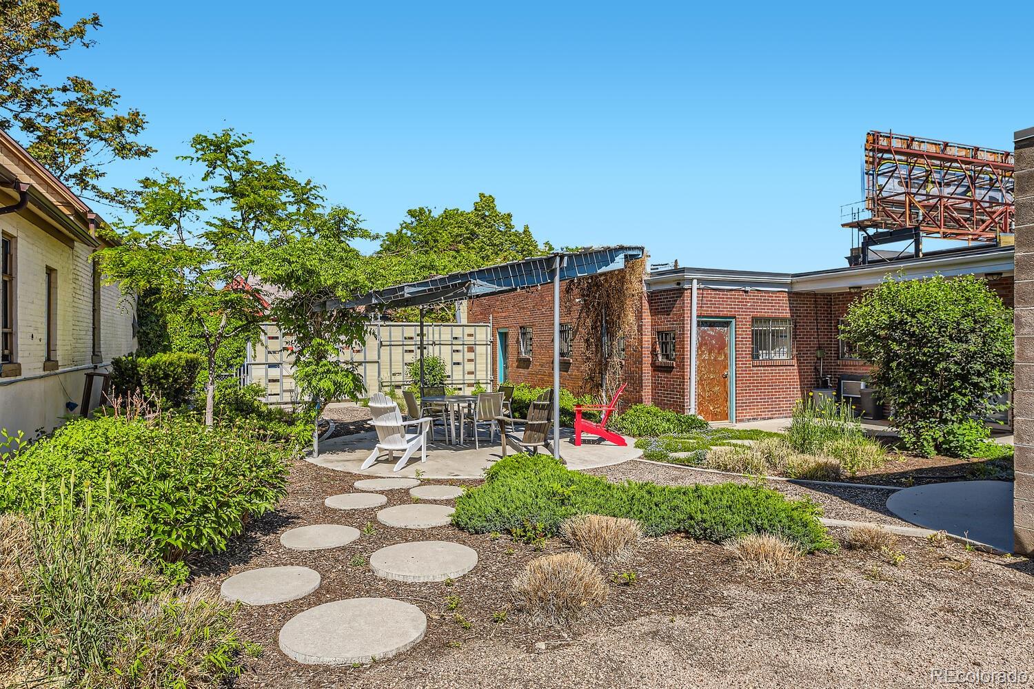 560 Cherokee St, Denver, CO 80204