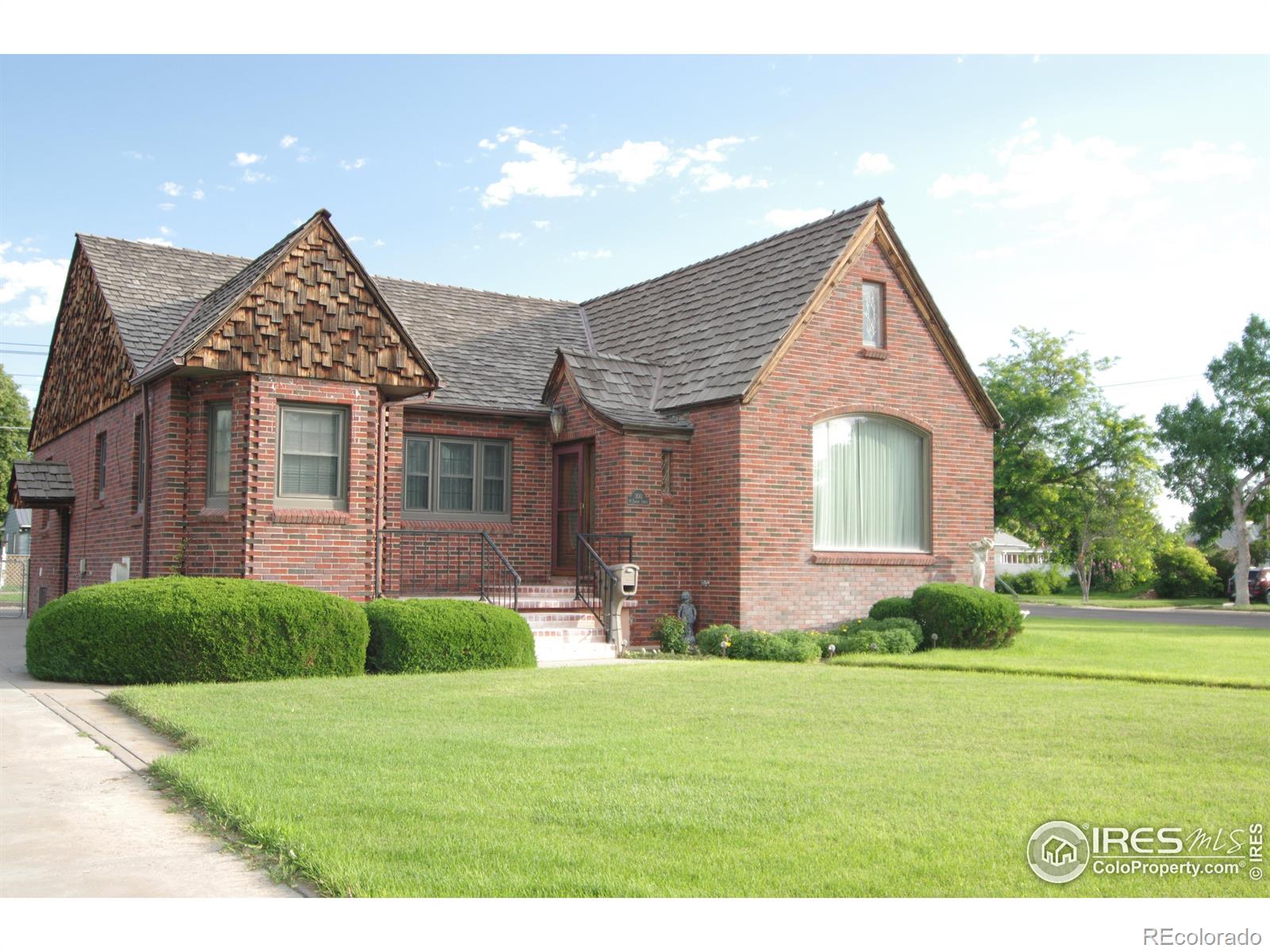 300 W 8th St, Julesburg, CO 80737