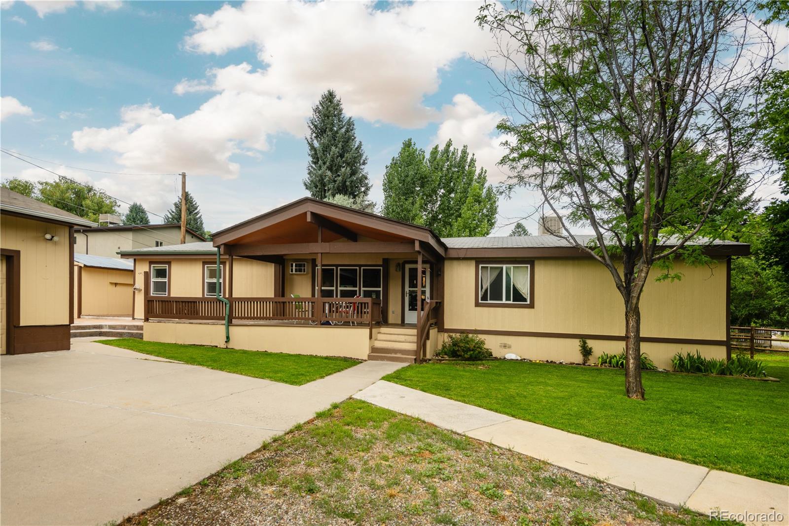 102 Pear Ct, New Castle, CO 81647