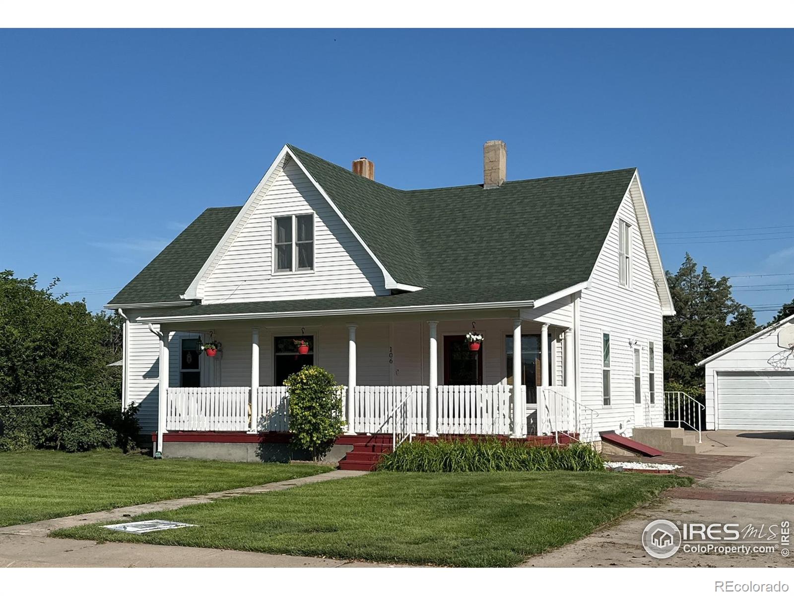106 W 4th St, Julesburg, CO 80737