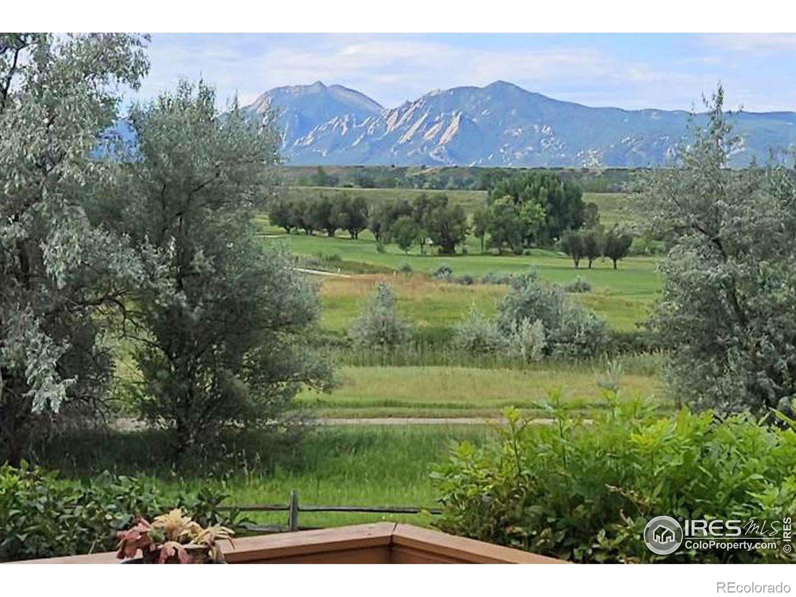 4692 Palmer Ct, Niwot, CO 80503