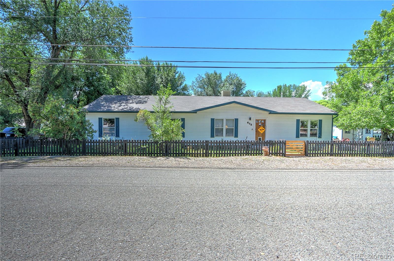 675 Orchard Ave, Silt, CO 81652