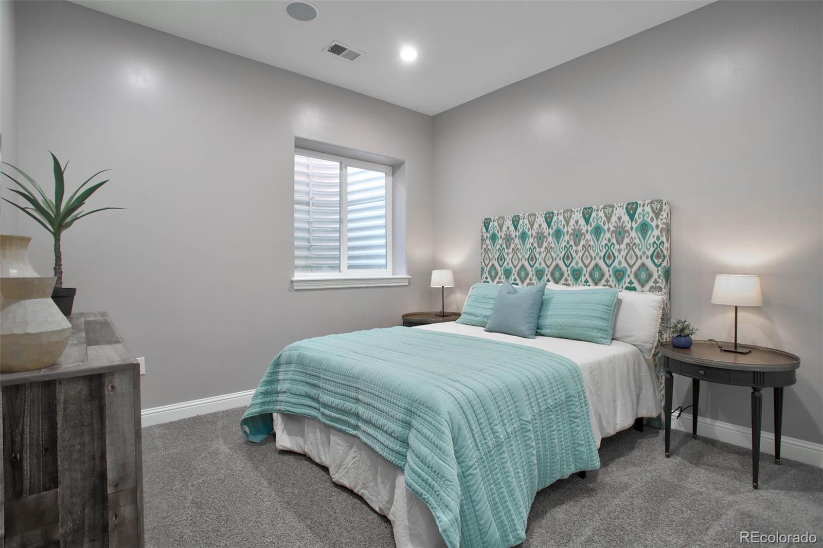 2297 S Cherry St, Denver, CO 80222