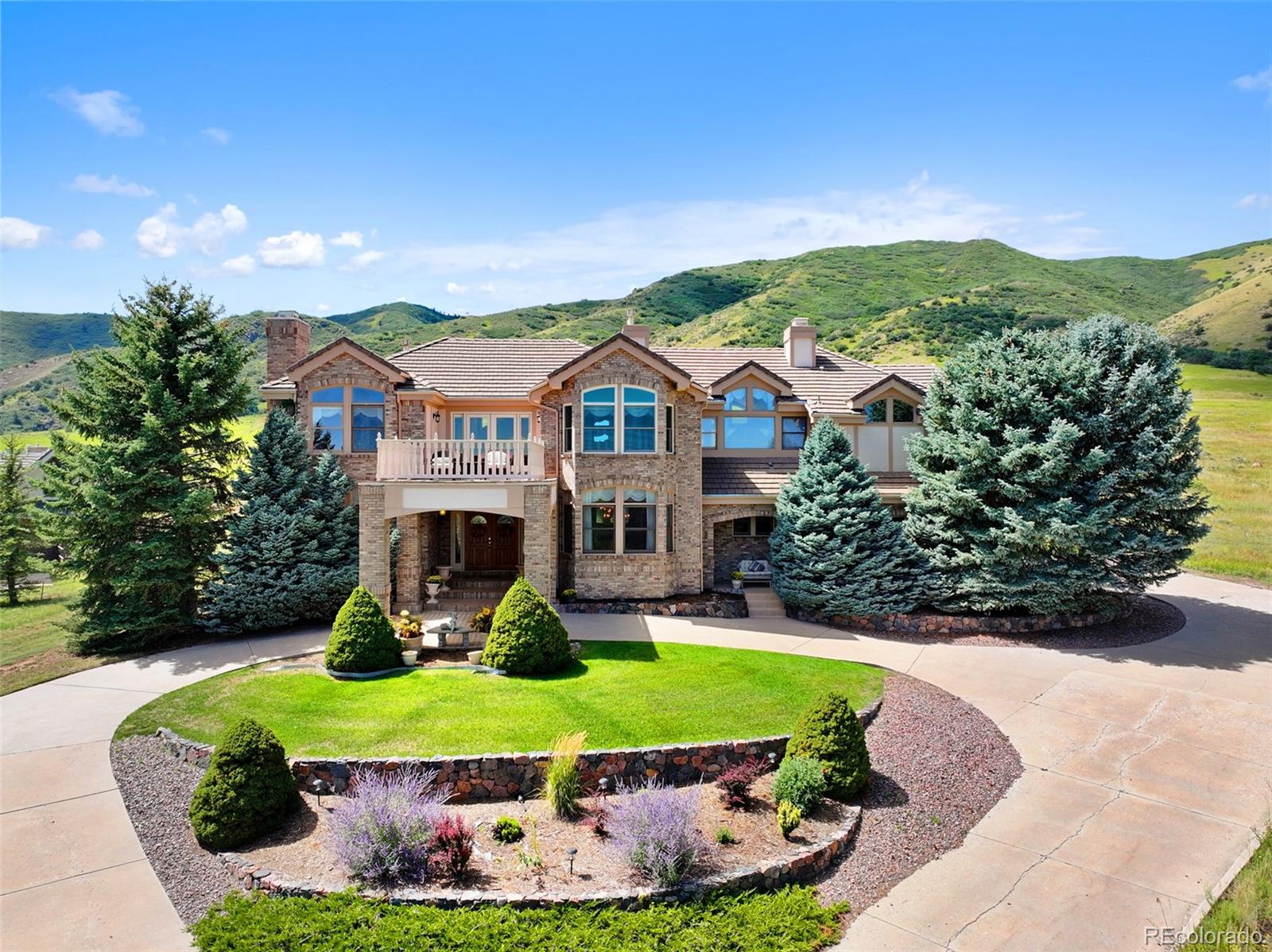 27 Tamarade Dr, Littleton, CO 80127