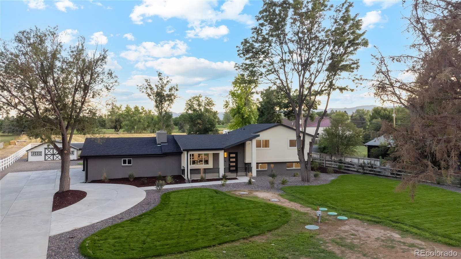 8590 W Jefferson Ave, Lakewood, CO 80235
