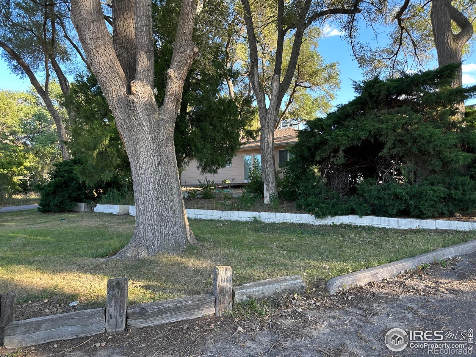 720 E 3rd St, Wray, CO 80758