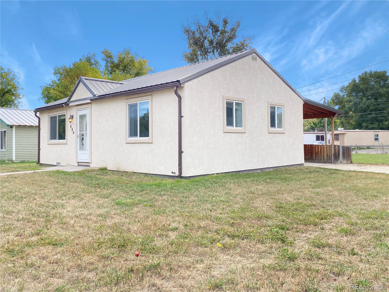880 Water St, Meeker, CO 81641