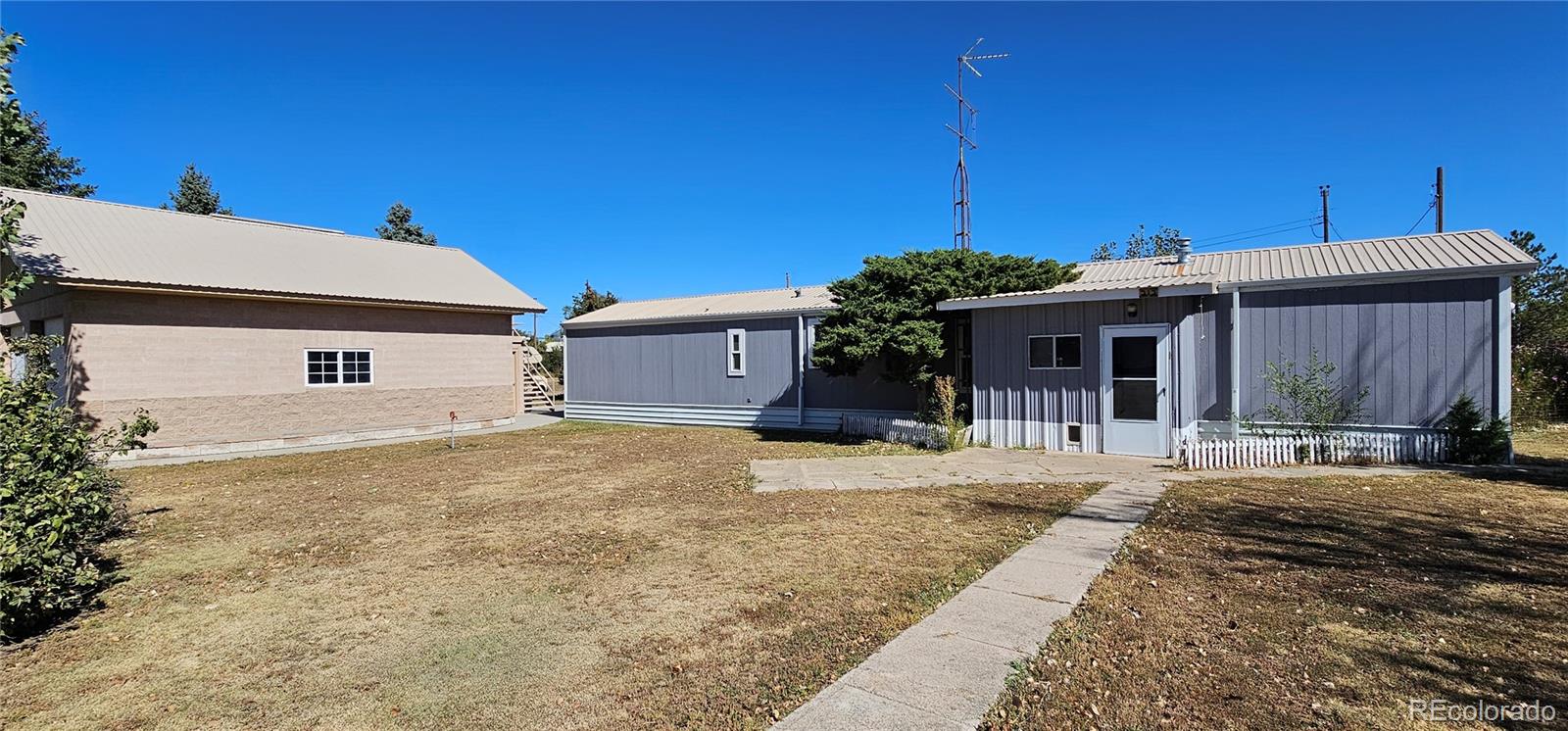 212 Nebraska Ave, Seibert, CO 80834