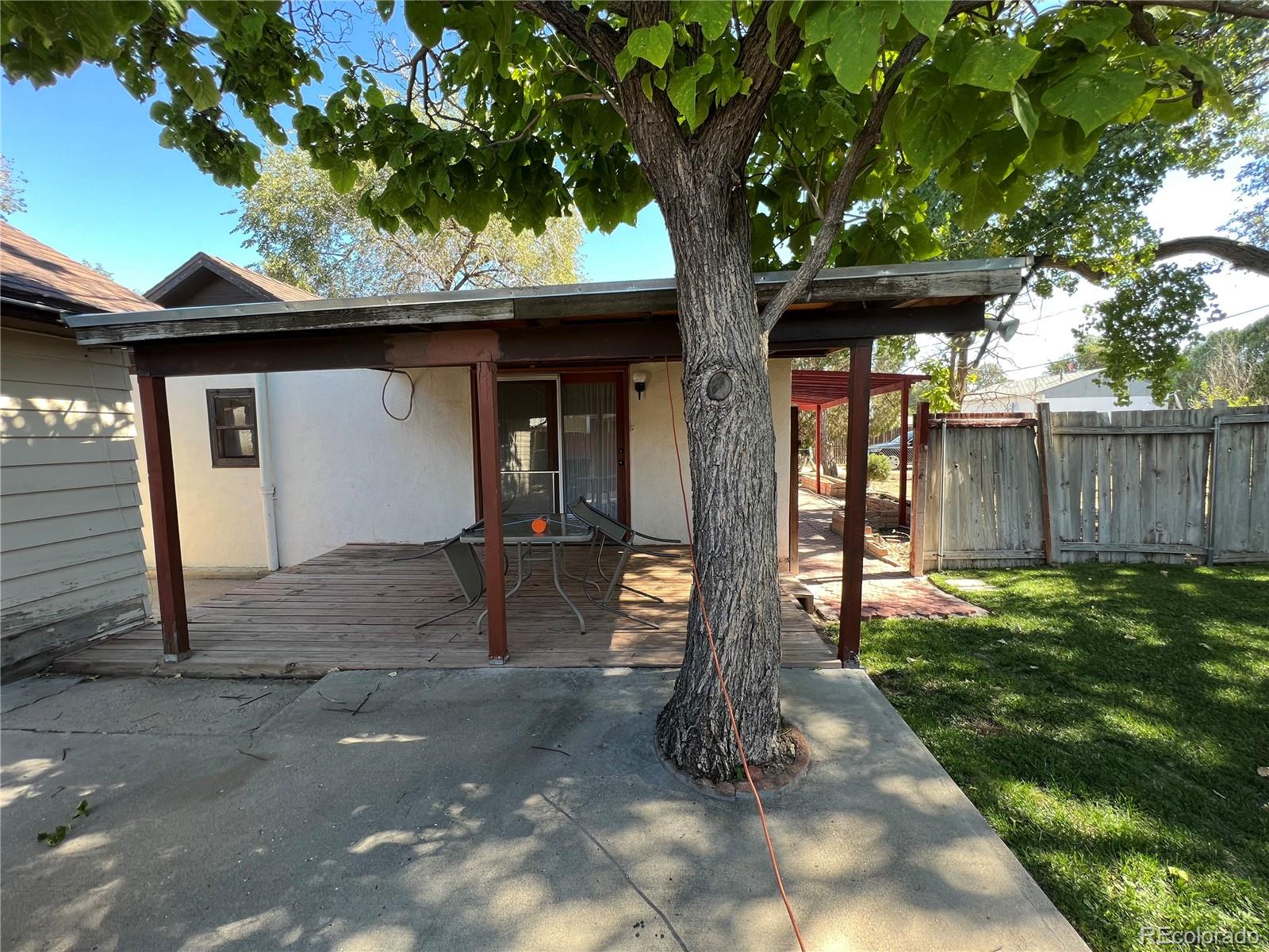 303 North Ln, Avondale, CO 81022