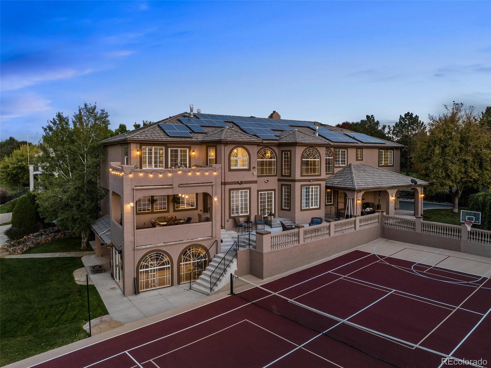 5965 Zinnia Ct, Arvada, CO 80004