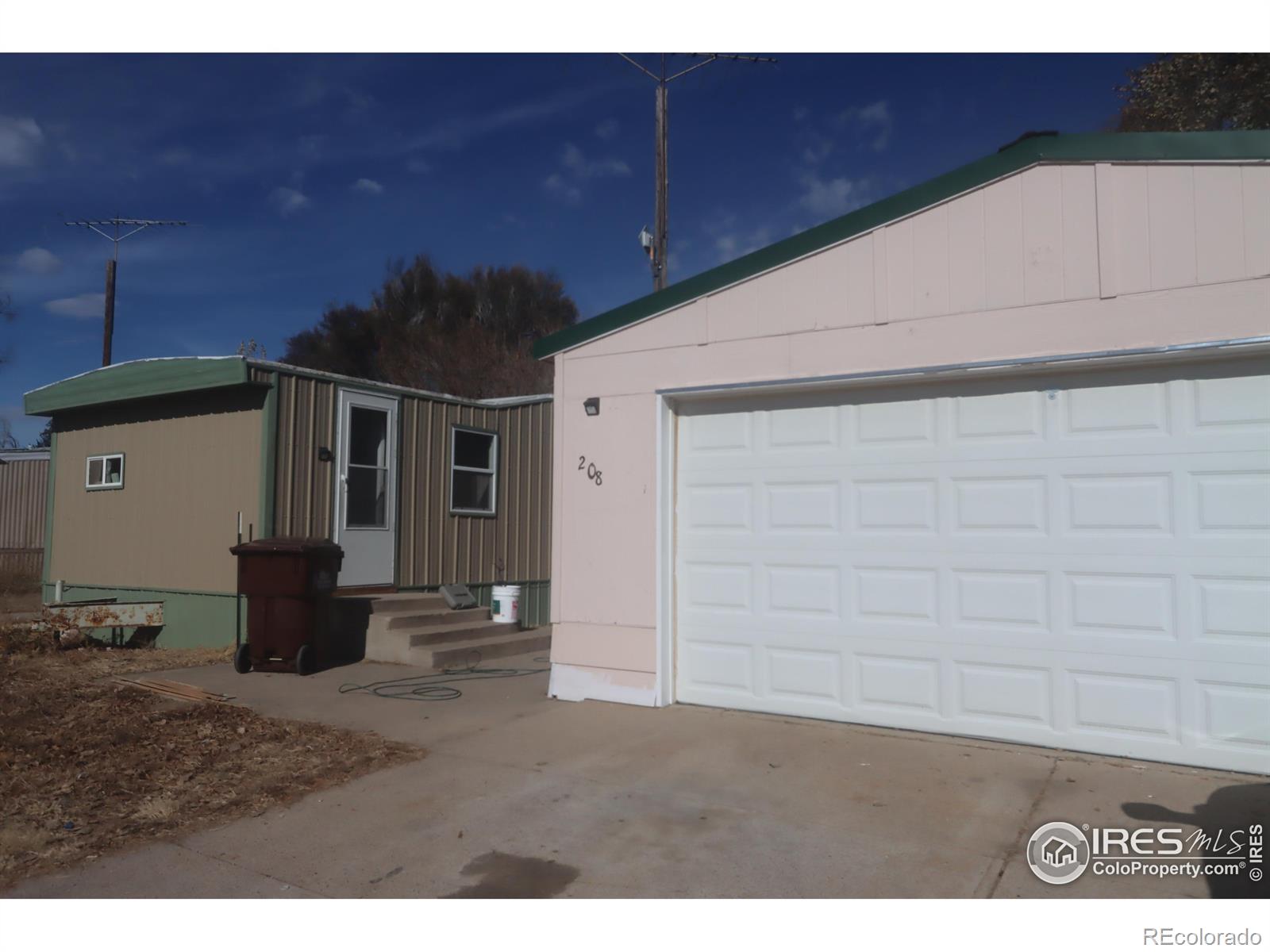 208 Balsam St, Log Lane Village, CO 80705