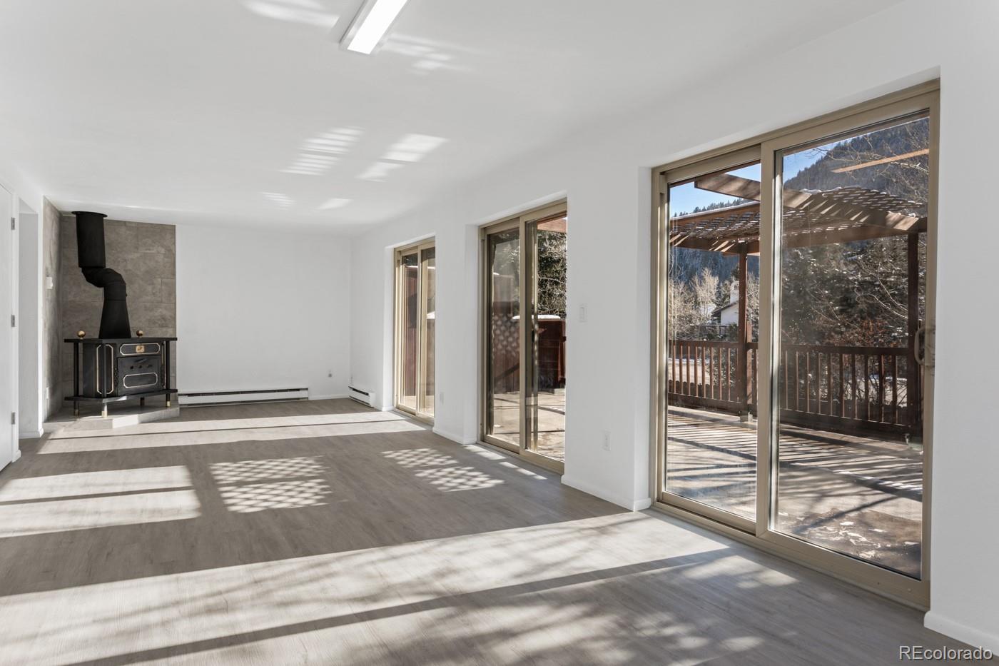 112 Riverside Ct, Avon, CO 81620
