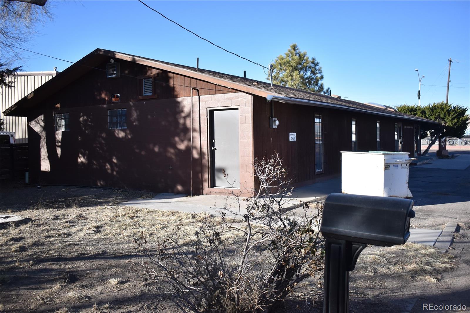 502 E 1st, La Junta, CO 81050