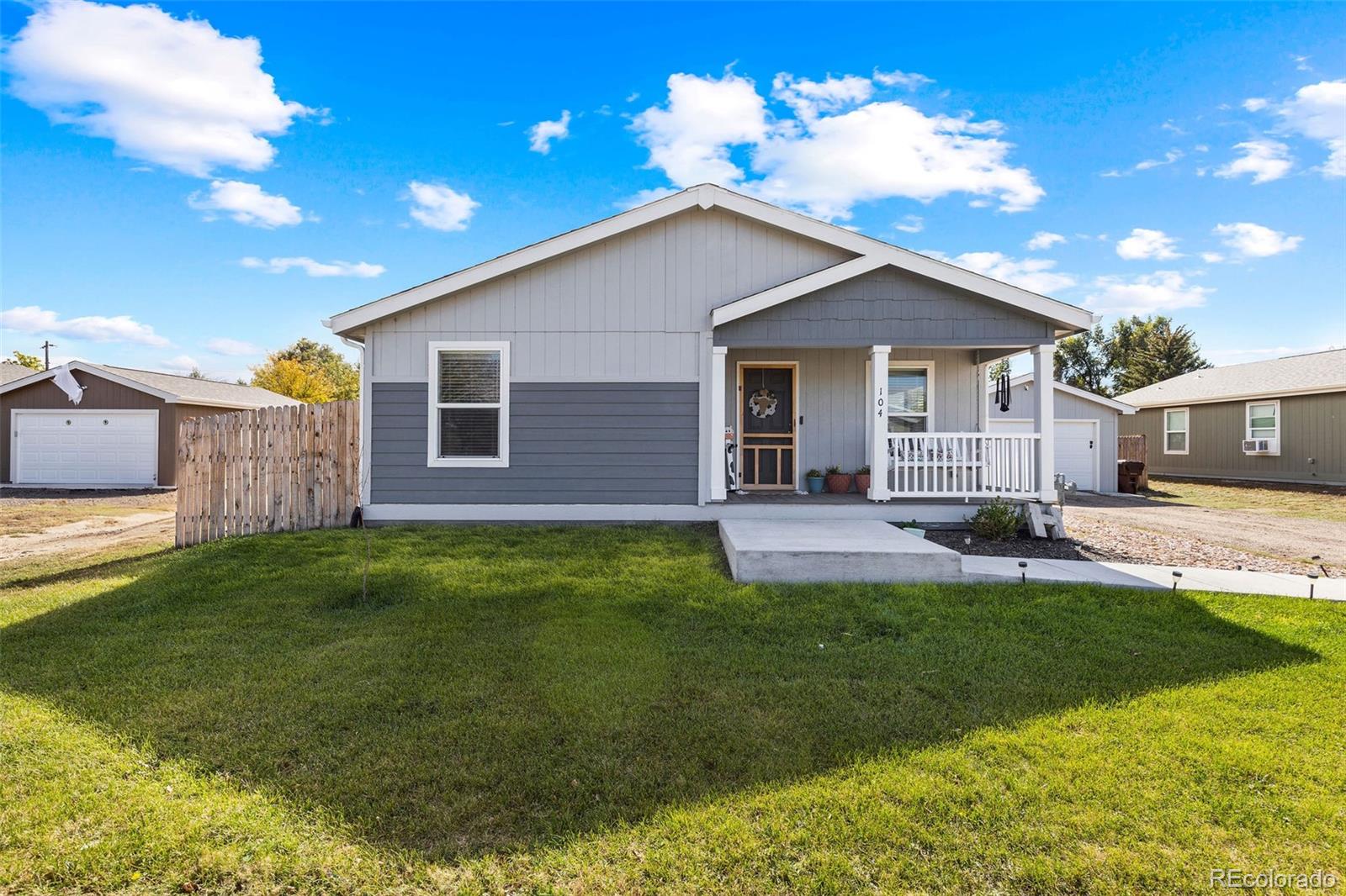 104 Juniper Cir, Log Lane Village, CO 80705