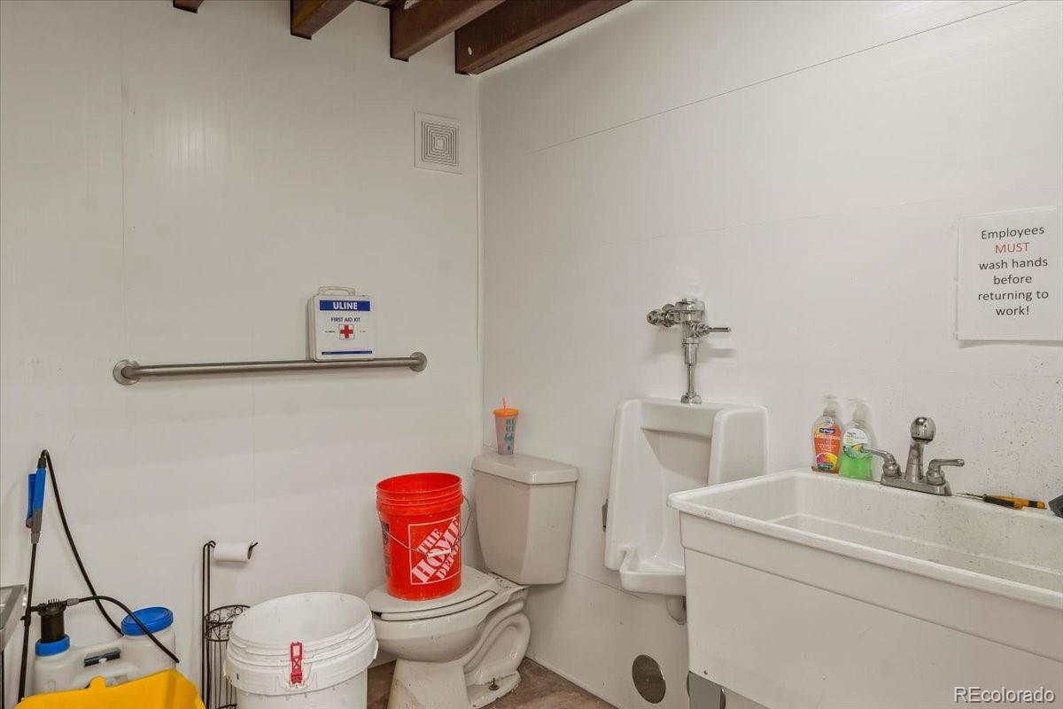 59 N Laser Dr, Pueblo West, CO 81007