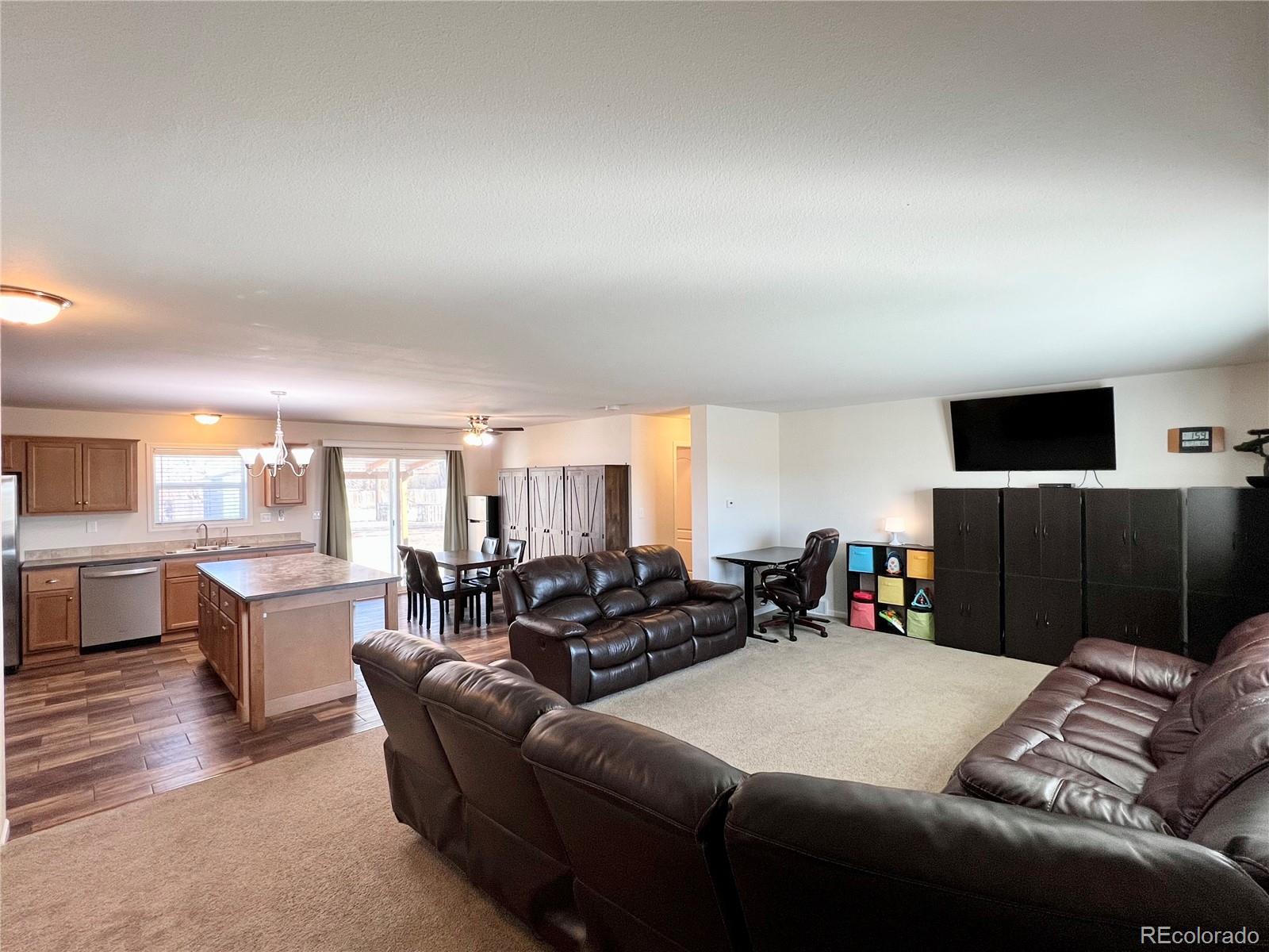 318 Cheyenne Ave, Simla, CO 80835