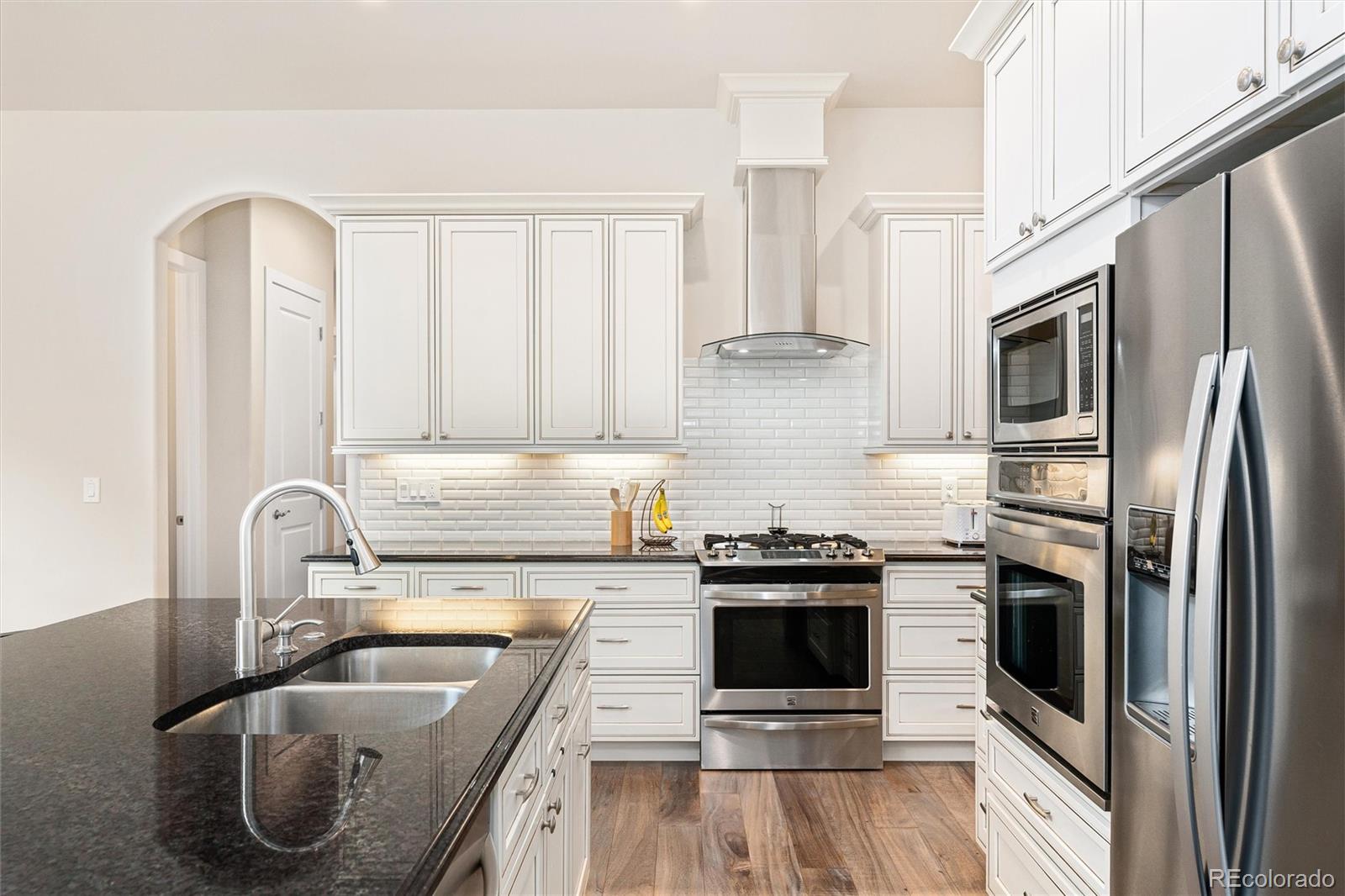 1251 S Balsam Ct, Lakewood, CO 80232