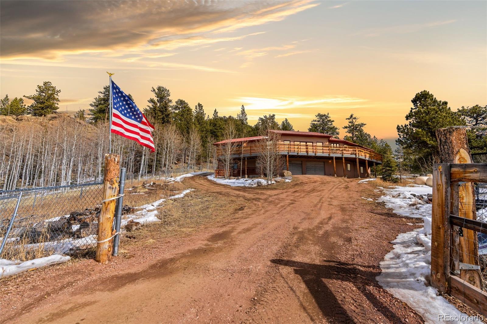 57 Angel Wings, Guffey, CO 80820