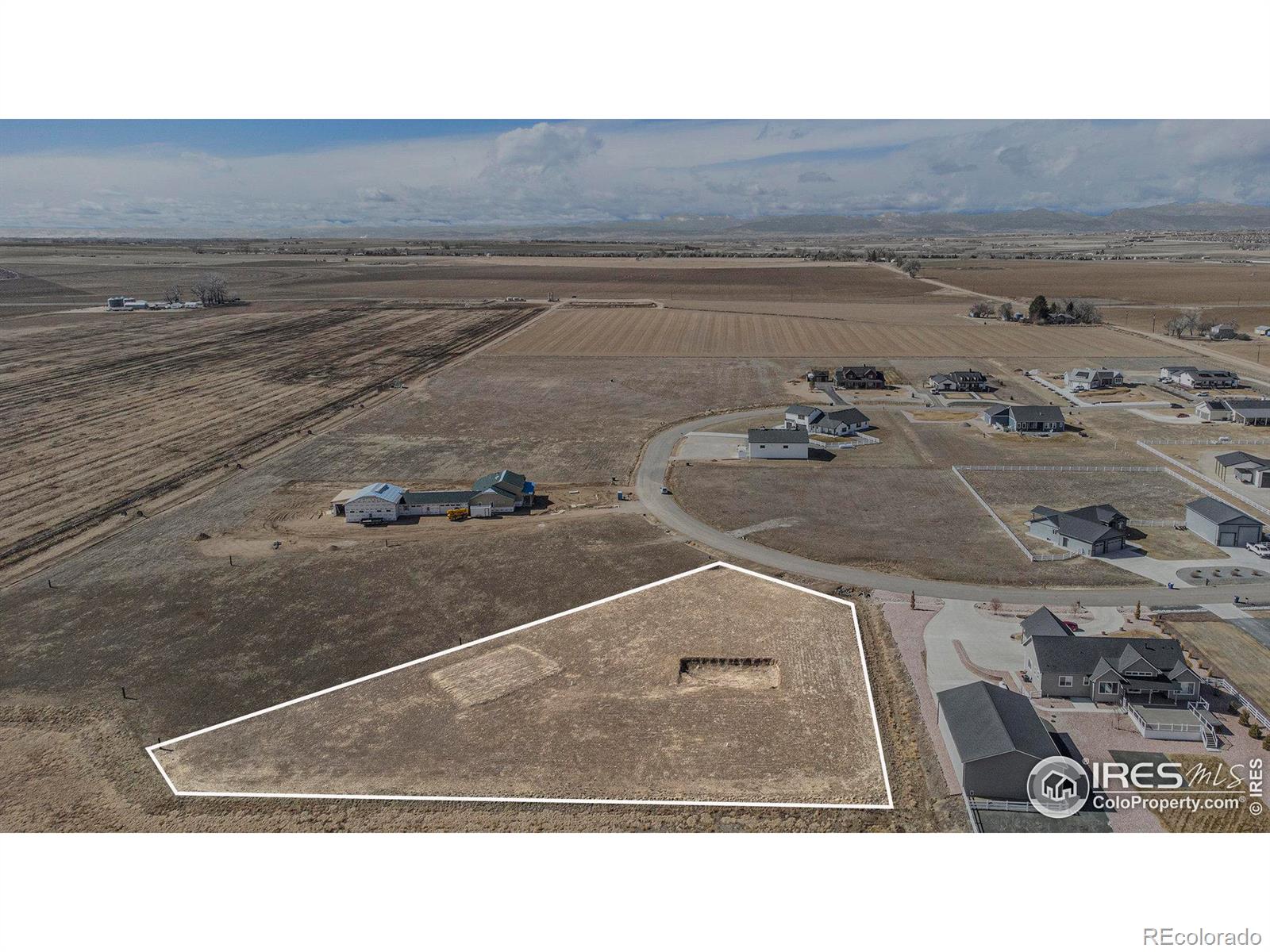 9420 Meadow Farms Dr, Milliken, CO 80543