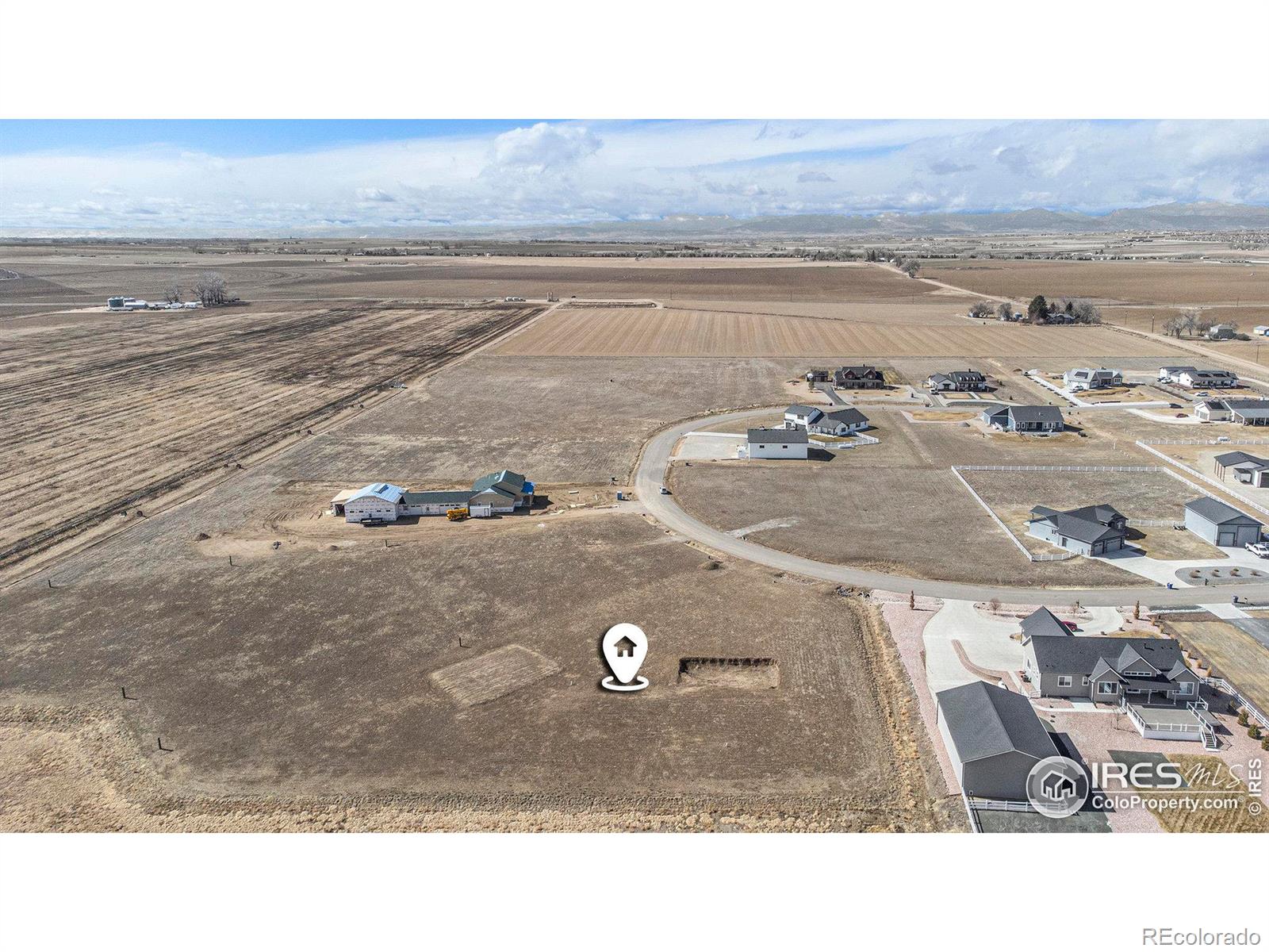 9420 Meadow Farms Dr, Milliken, CO 80543