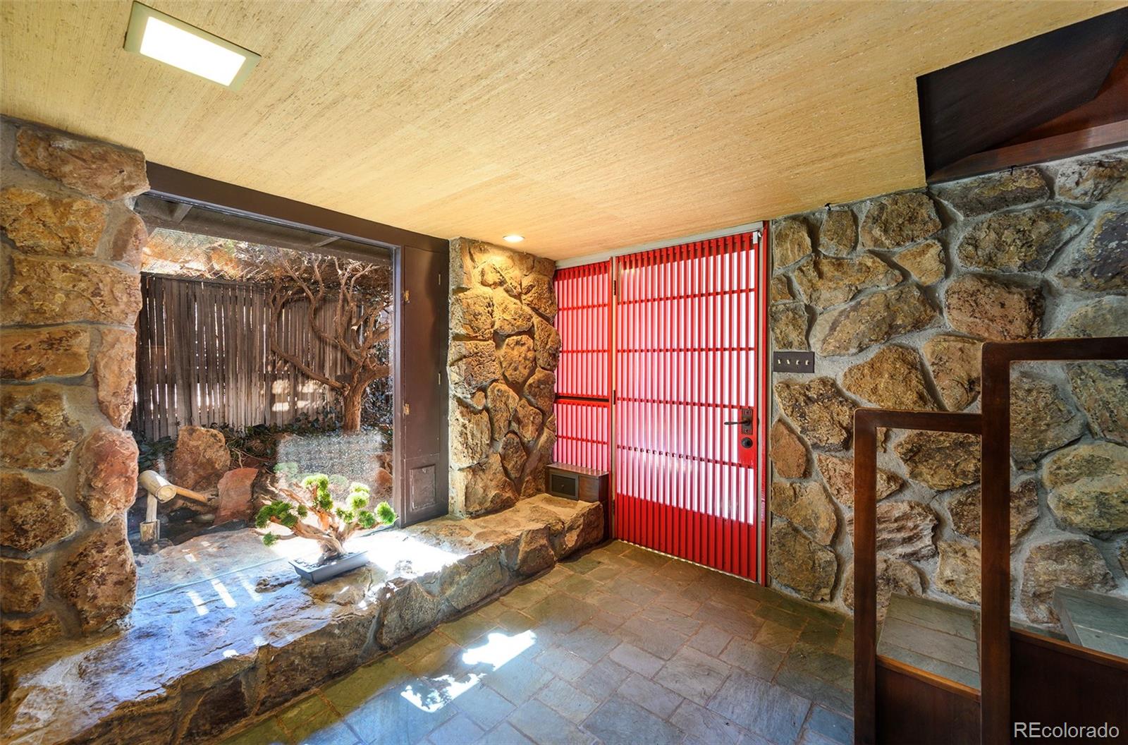 2980 S Lafayette Dr, Englewood, CO 80113