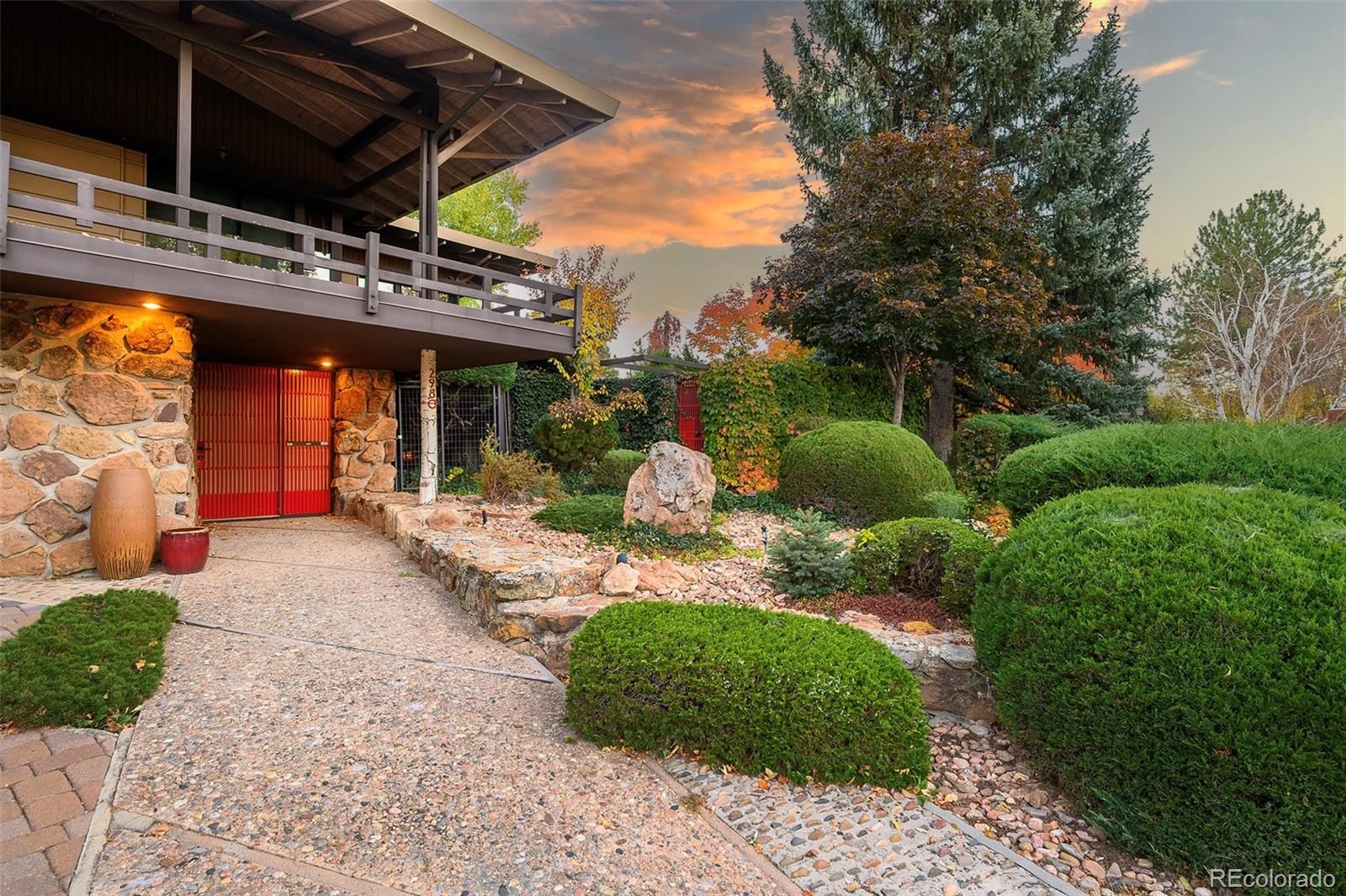 2980 S Lafayette Dr, Englewood, CO 80113