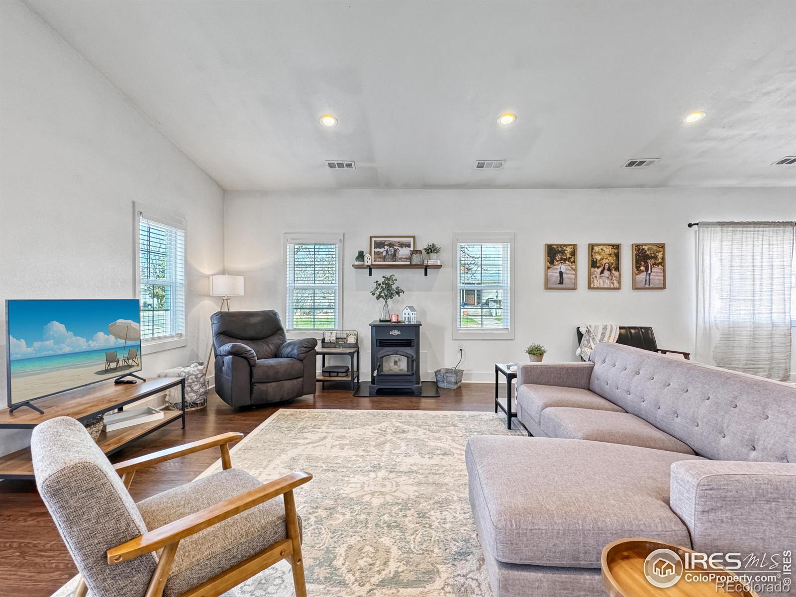 242 N Logan Ave, Haxtun, CO 80731