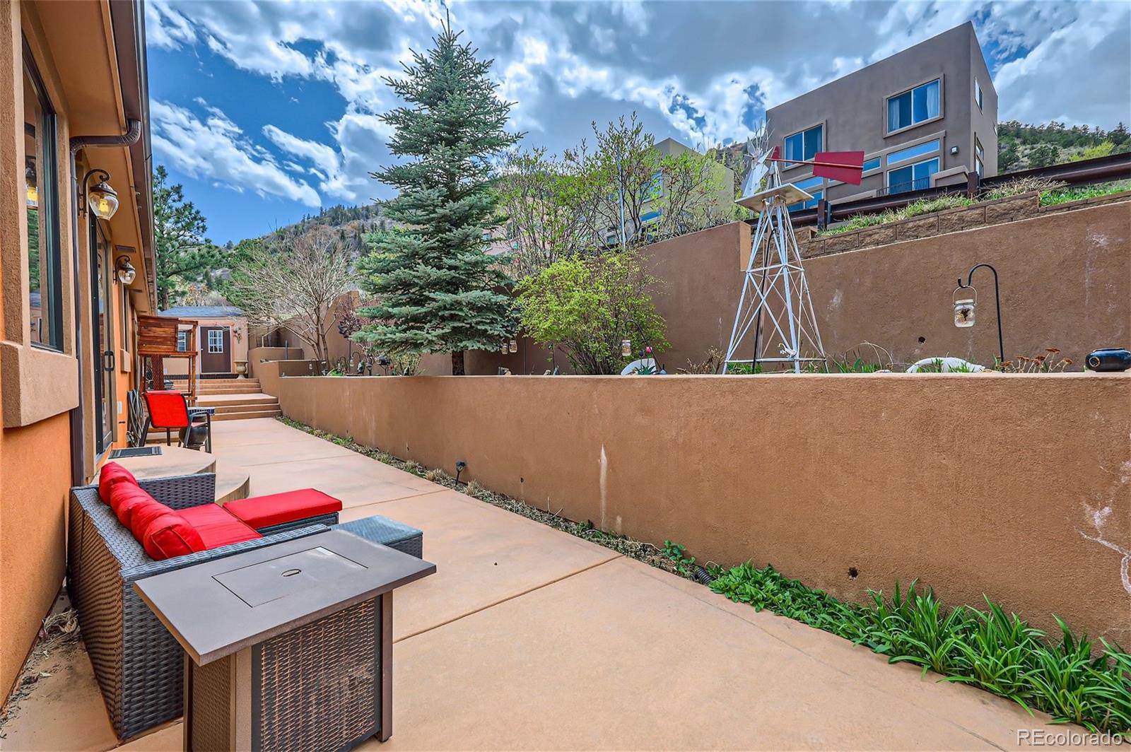 14 Edgewood Pathway, Manitou Springs, CO 80829