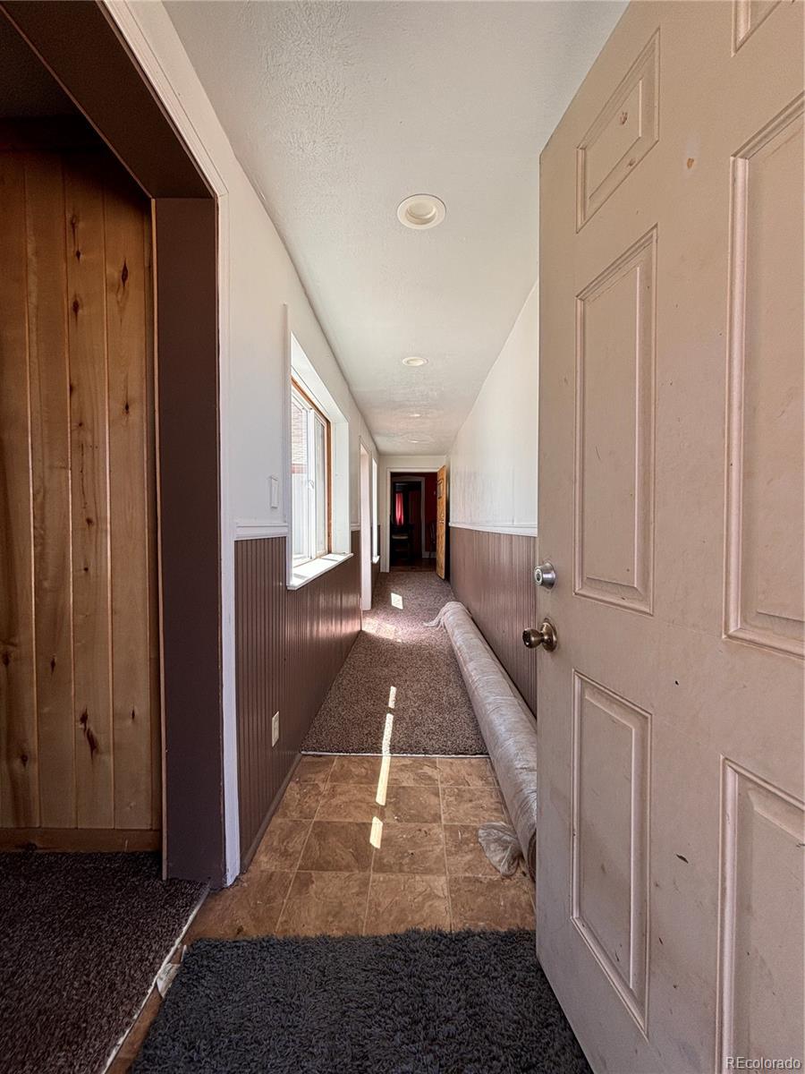 810 4th St, Sanford, CO 81151
