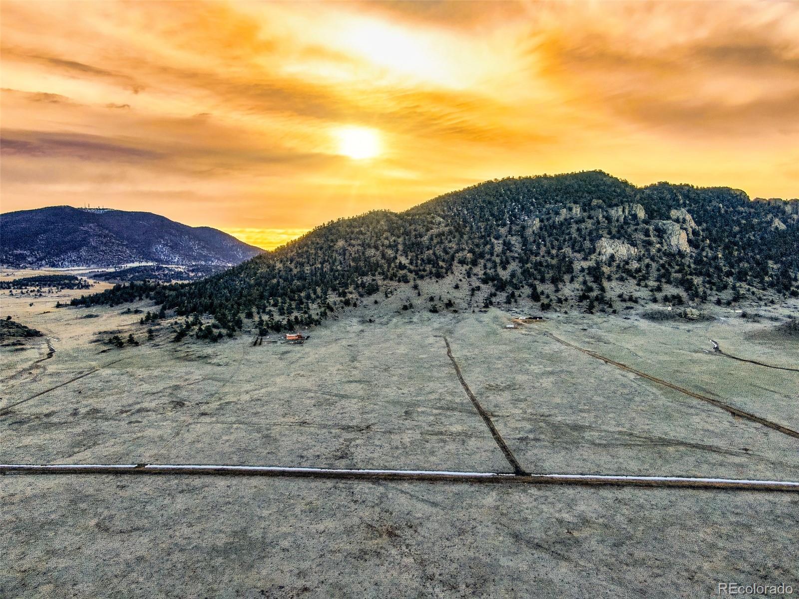 1924 Puma Hills Rd, Lake George, CO 80827