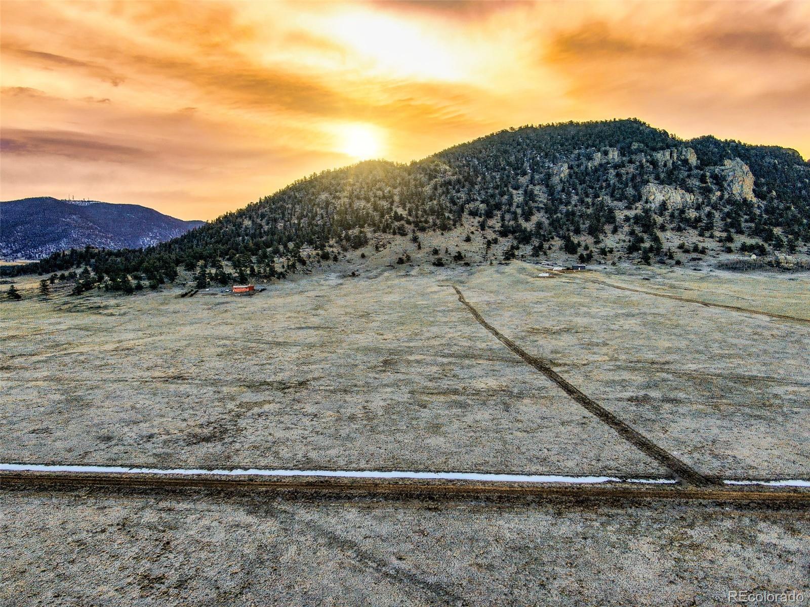 1924 Puma Hills Rd, Lake George, CO 80827