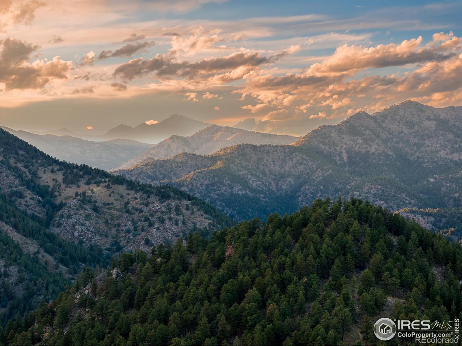 290 Elk Ridge Ln, Boulder, CO 80302