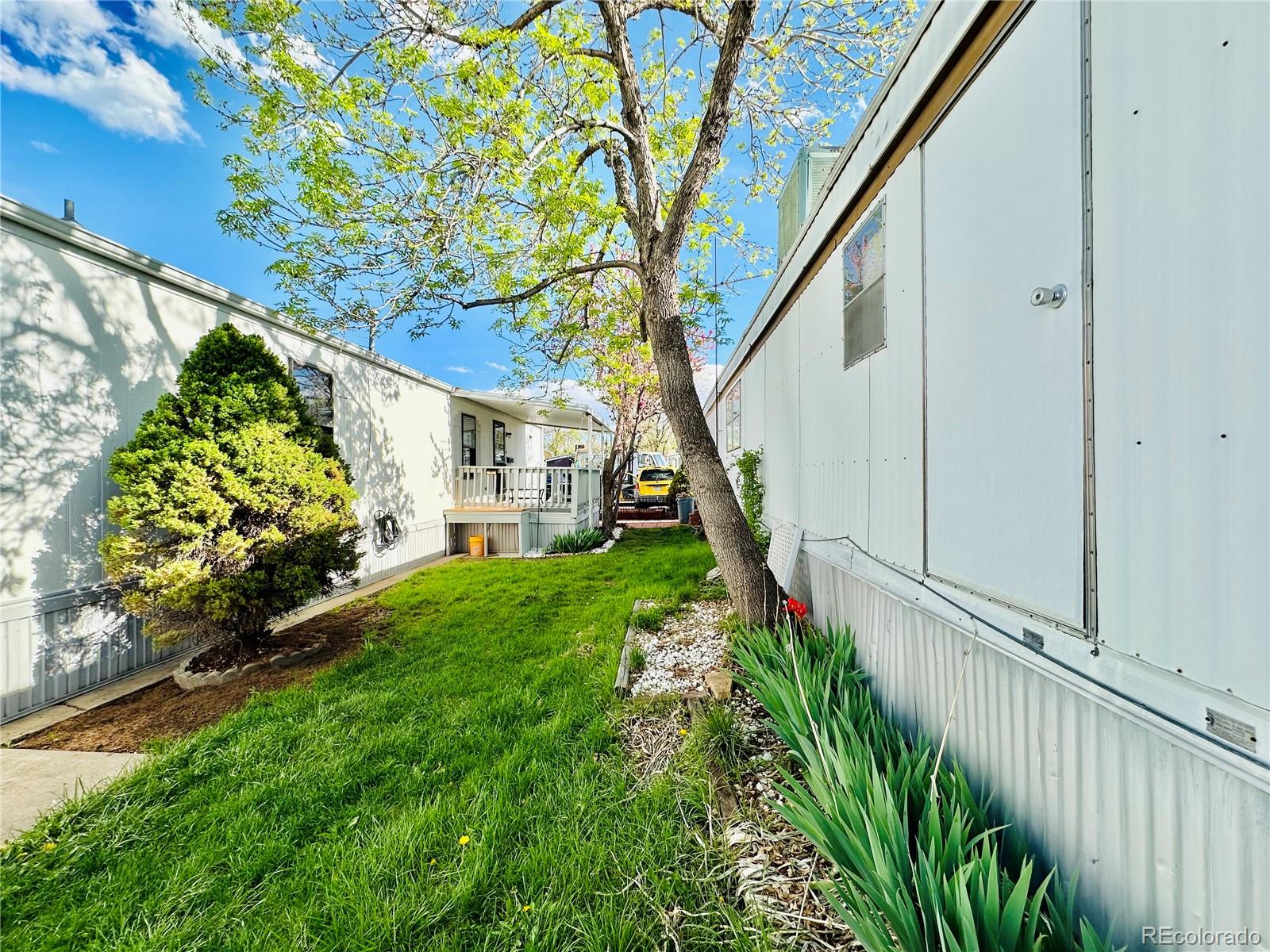 6825 W Mississippi Ave Lot 37, Lakewood, CO 80226