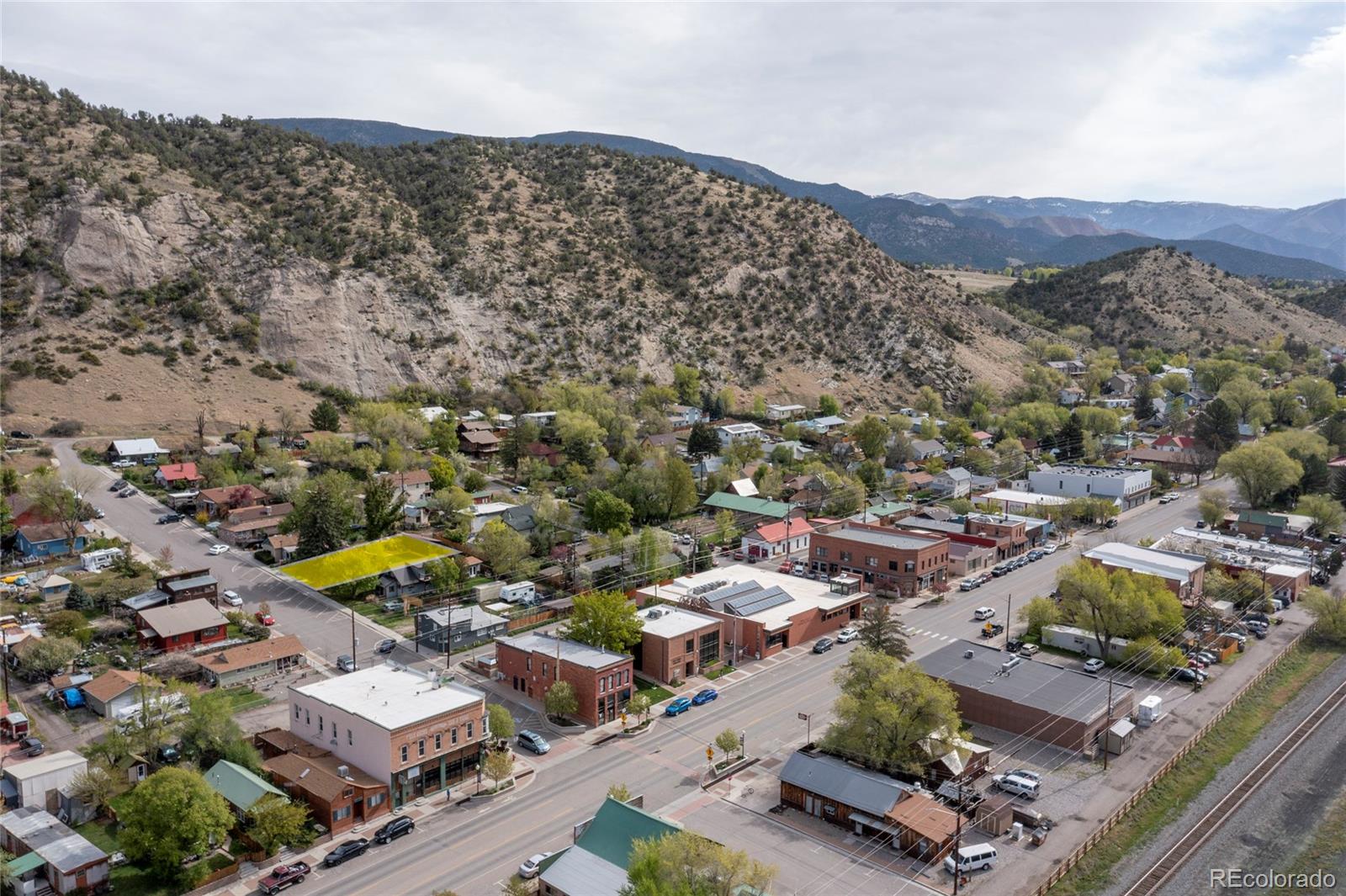 136 N 5th St, New Castle, CO 81647