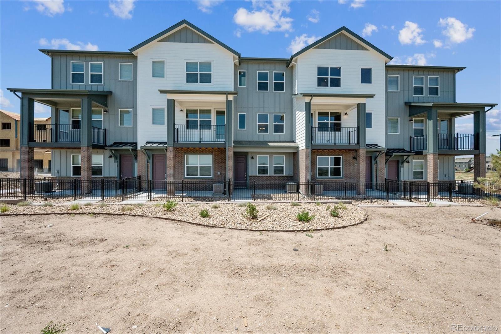 6940 Merseyside Ln, Castle Pines, CO 80108