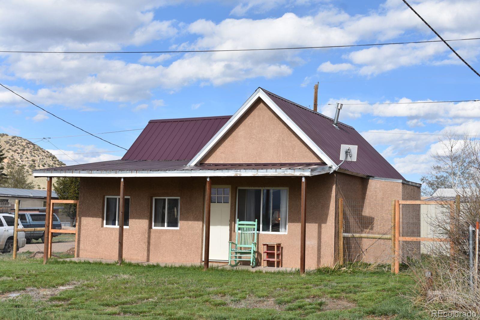 953 French St, Silver Cliff, CO 81252