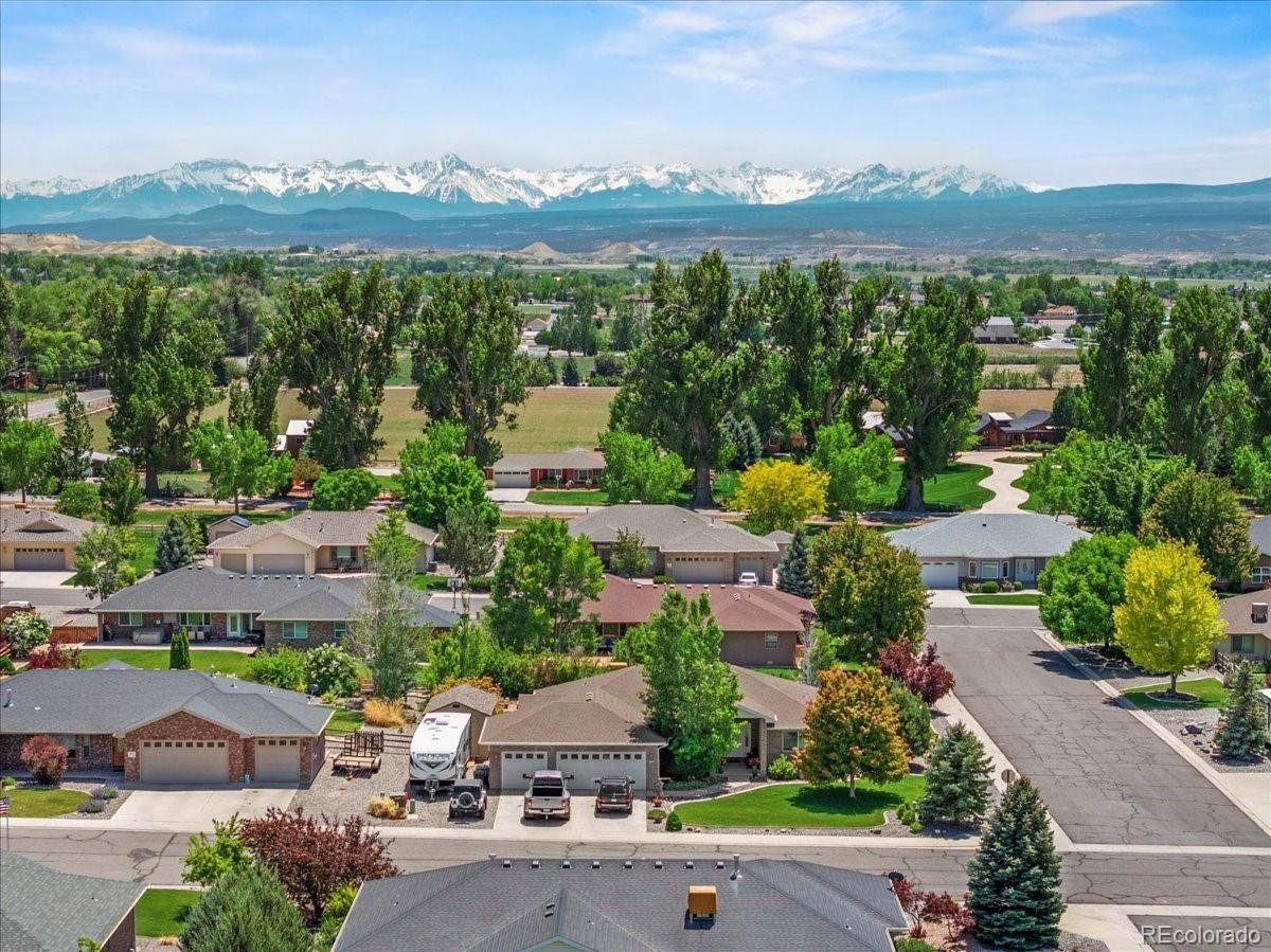 3001 Ivy Dr, Montrose, CO 81401