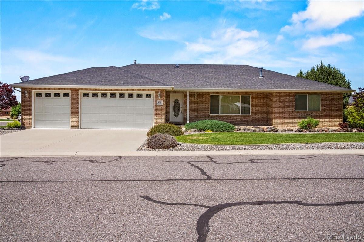 3001 Ivy Dr, Montrose, CO 81401