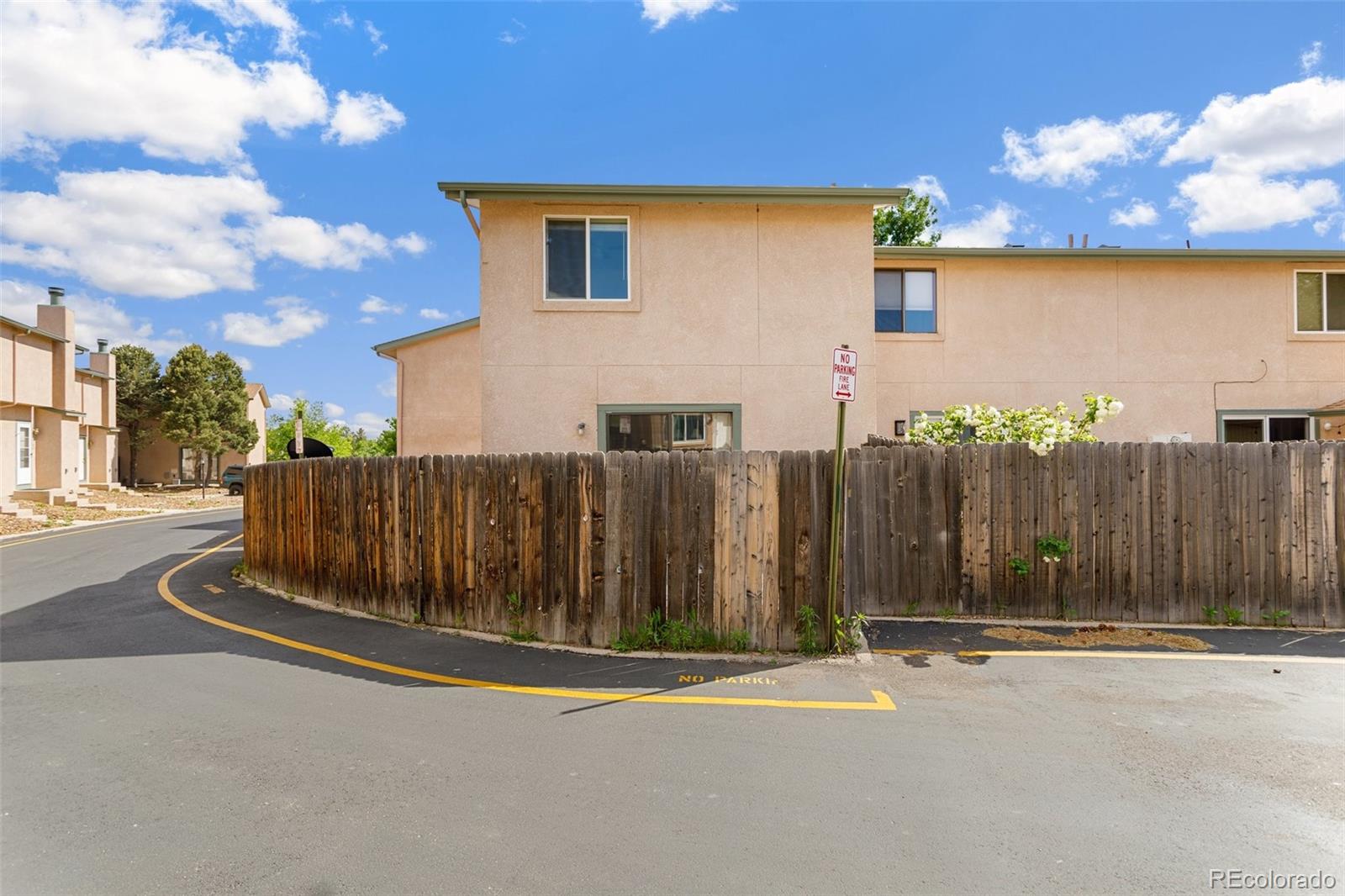 1122 Darby St, Colorado Springs, CO 80907
