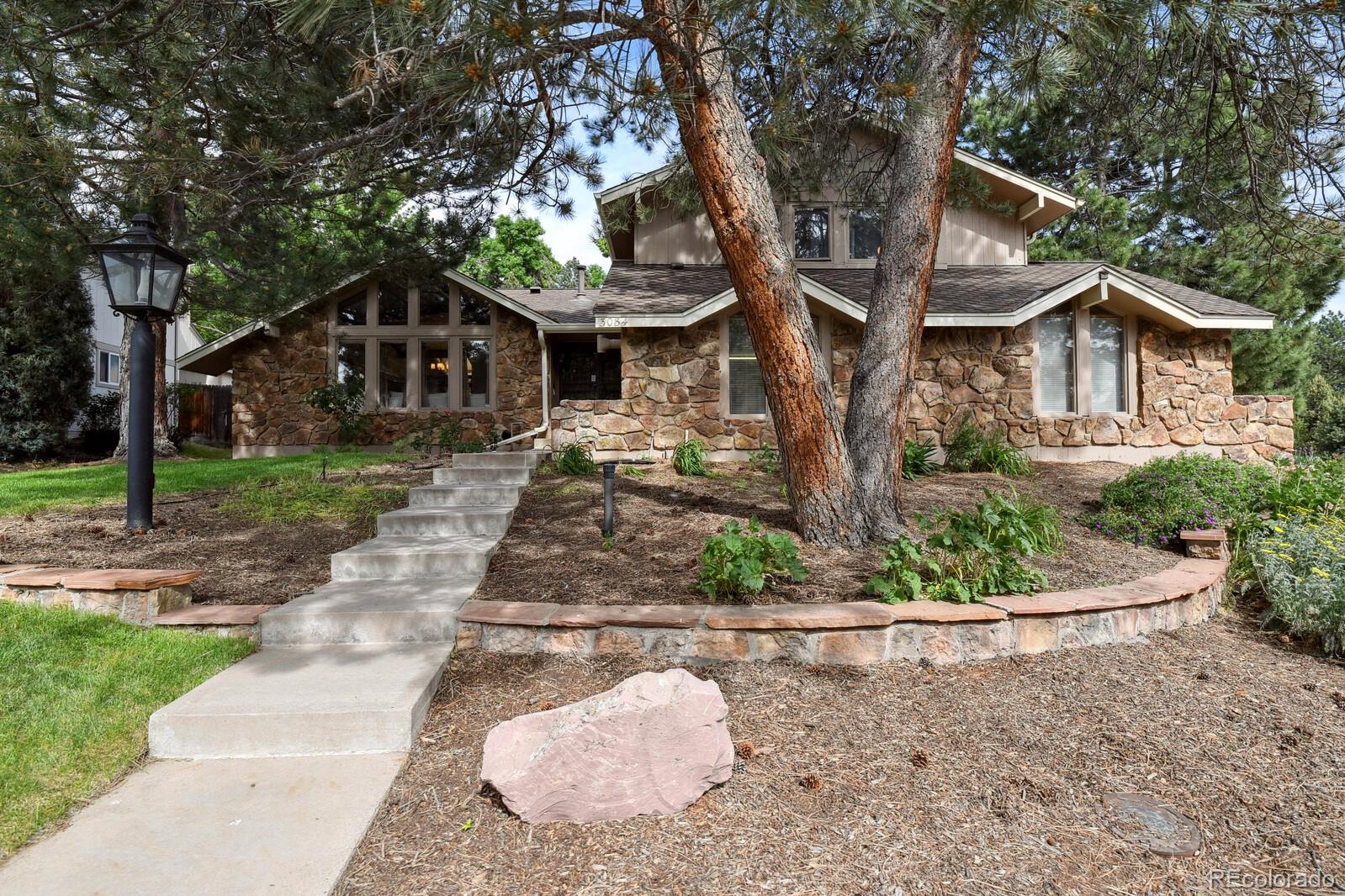 3084 S Linley Ct, Denver, CO 80236