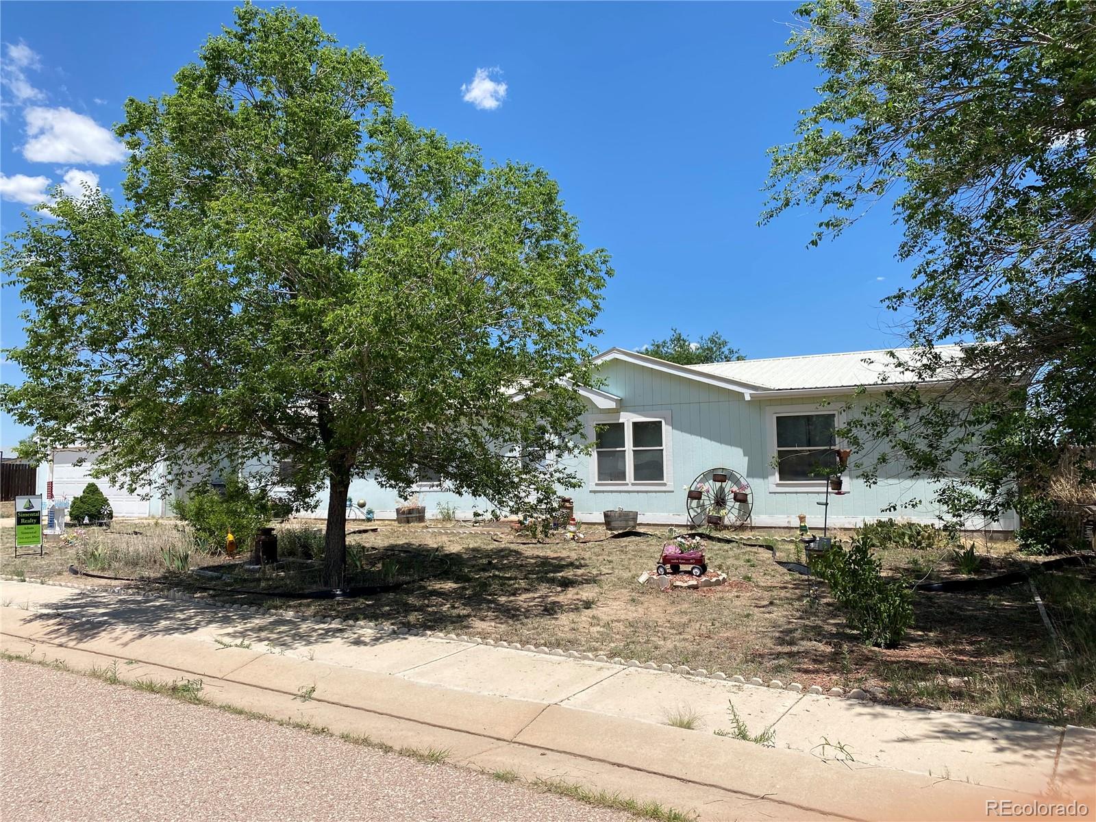 23730 Fleet St, Colorado Springs, CO 80928