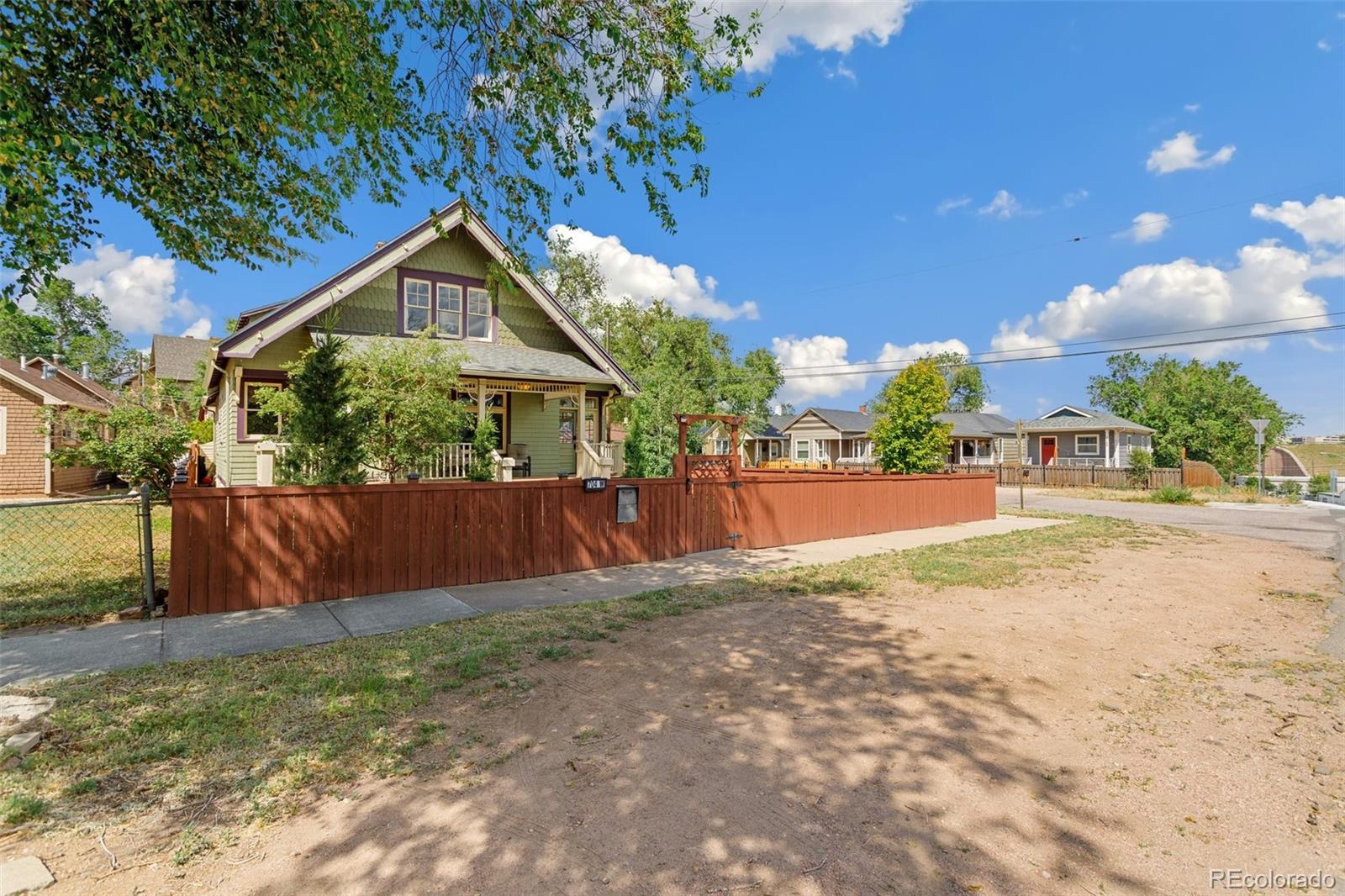 704 W Cucharras St, Colorado Springs, CO 80905