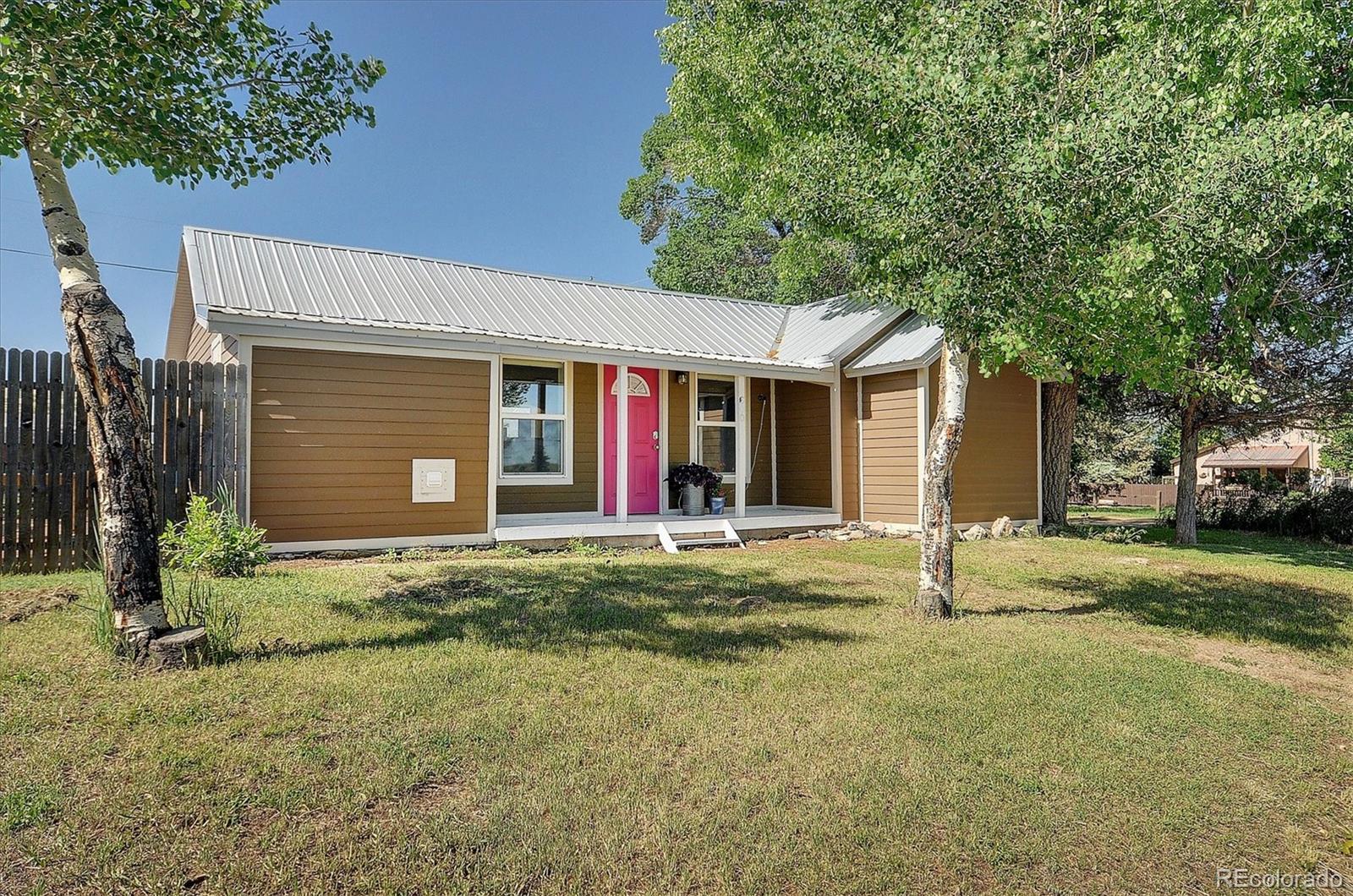 600 First St, Silver Cliff, CO 81252