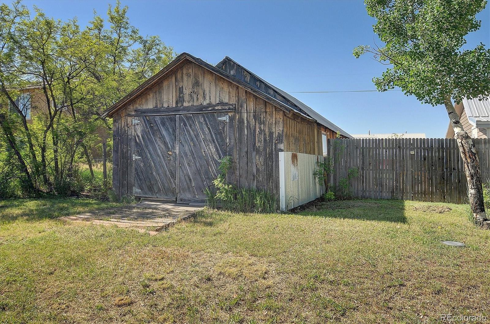 600 First St, Silver Cliff, CO 81252