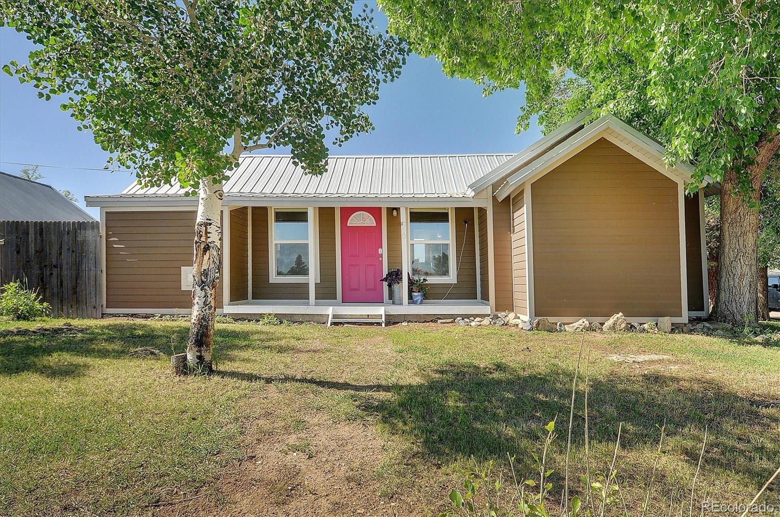600 First St, Silver Cliff, CO 81252